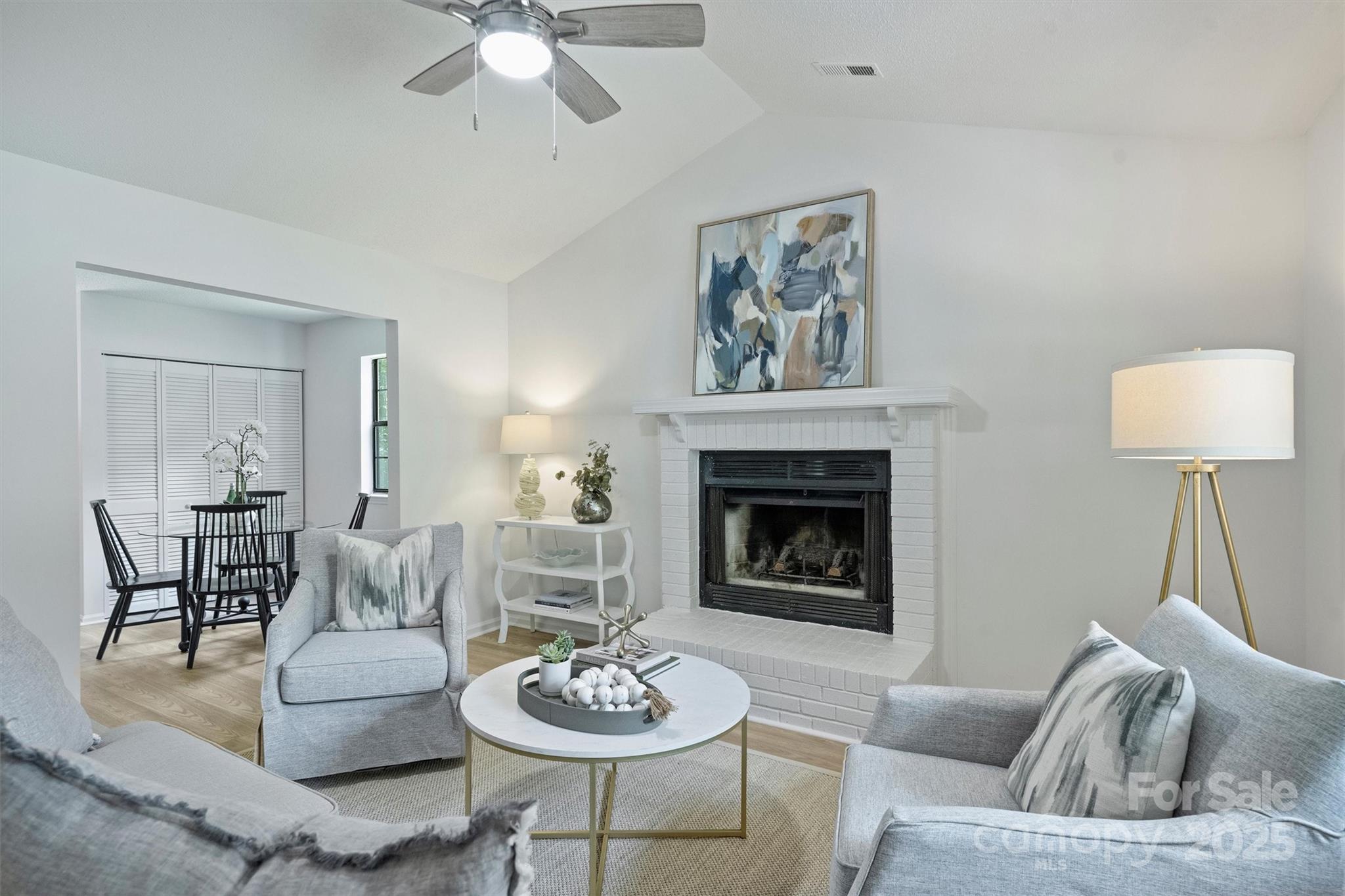6115 Coltswood Court — Charlotte