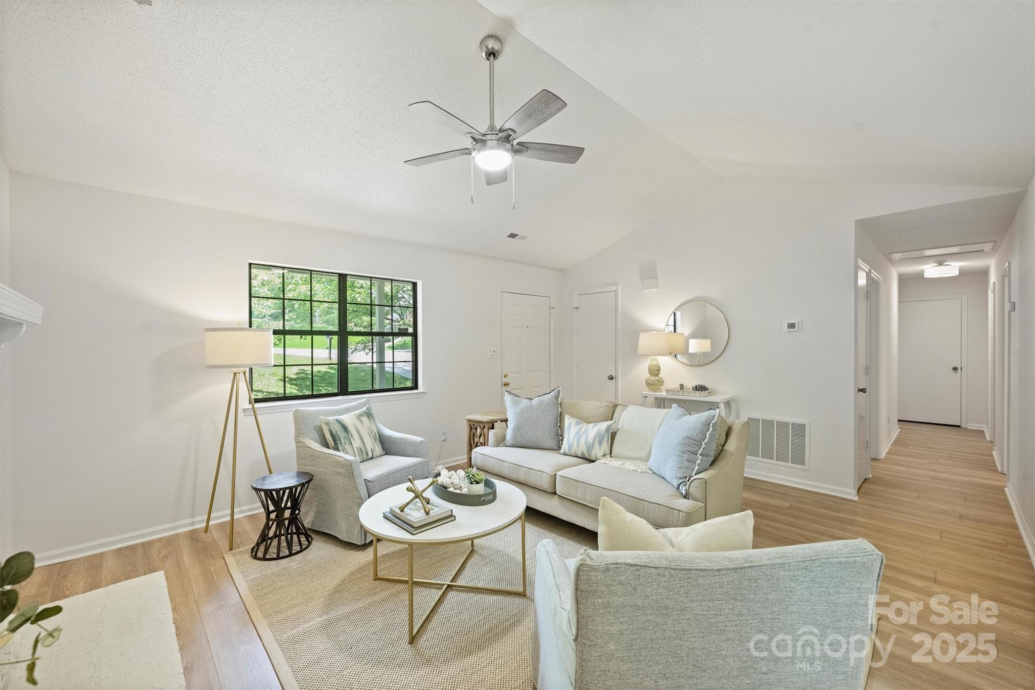 6115 Coltswood Court — Charlotte