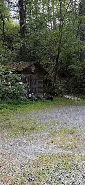 63 Apple Bee Road — Brevard
