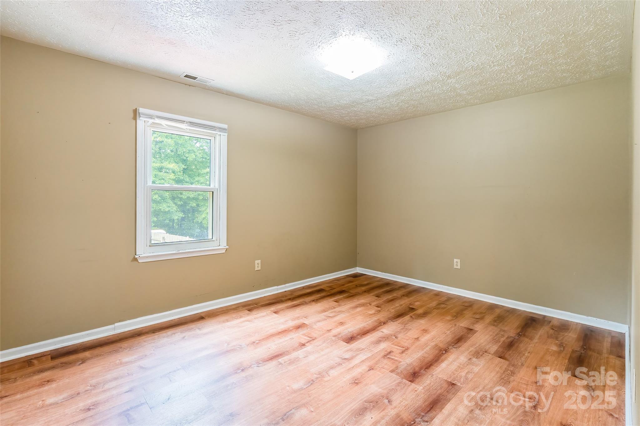 2675 Tablerock Road — Lenoir