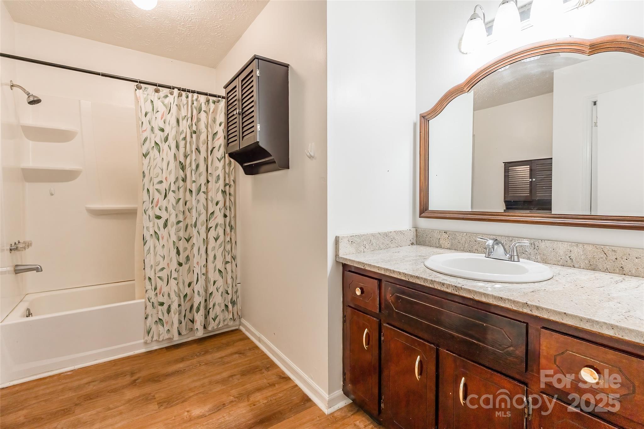 2675 Tablerock Road — Lenoir