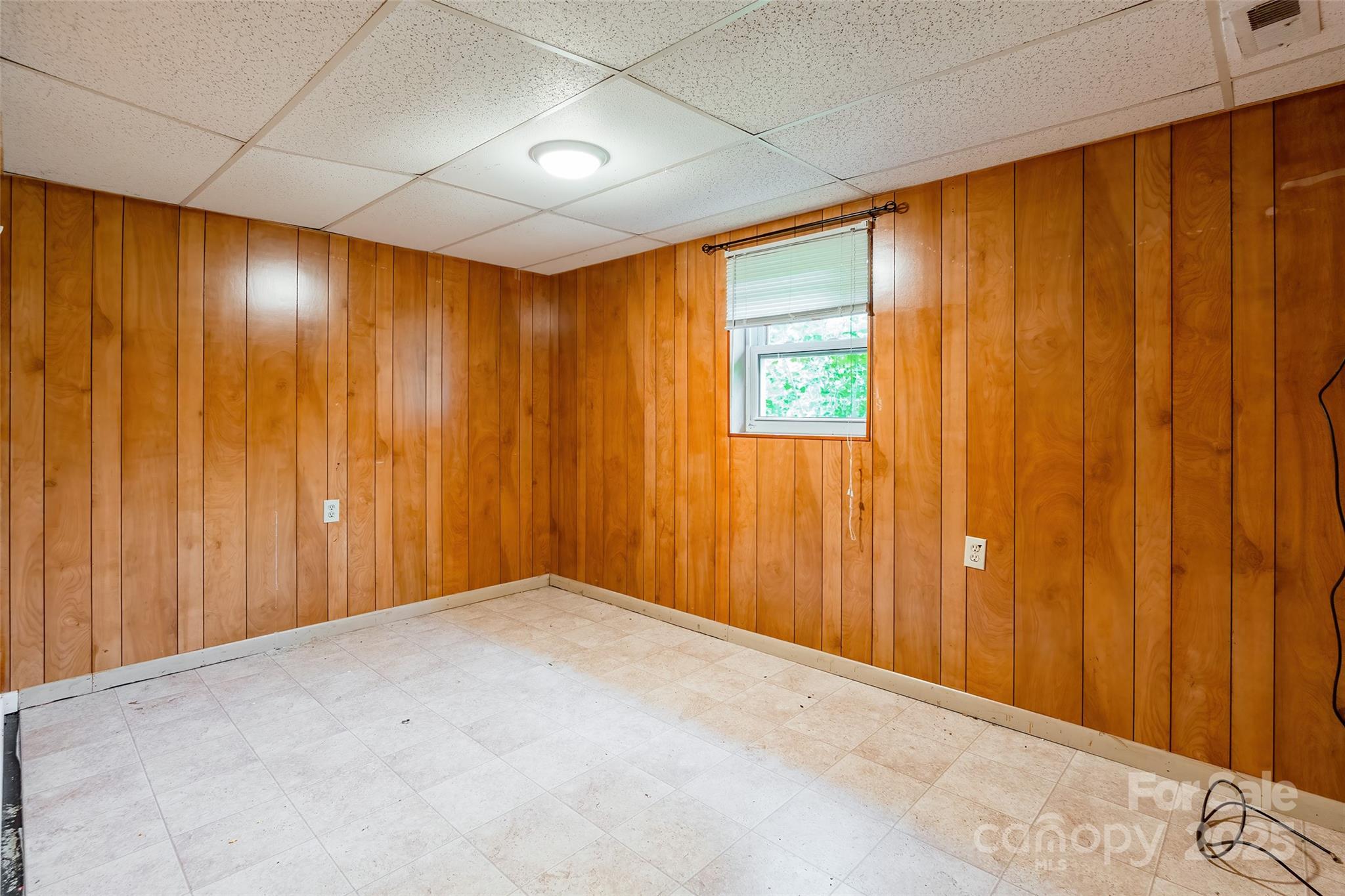2675 Tablerock Road — Lenoir