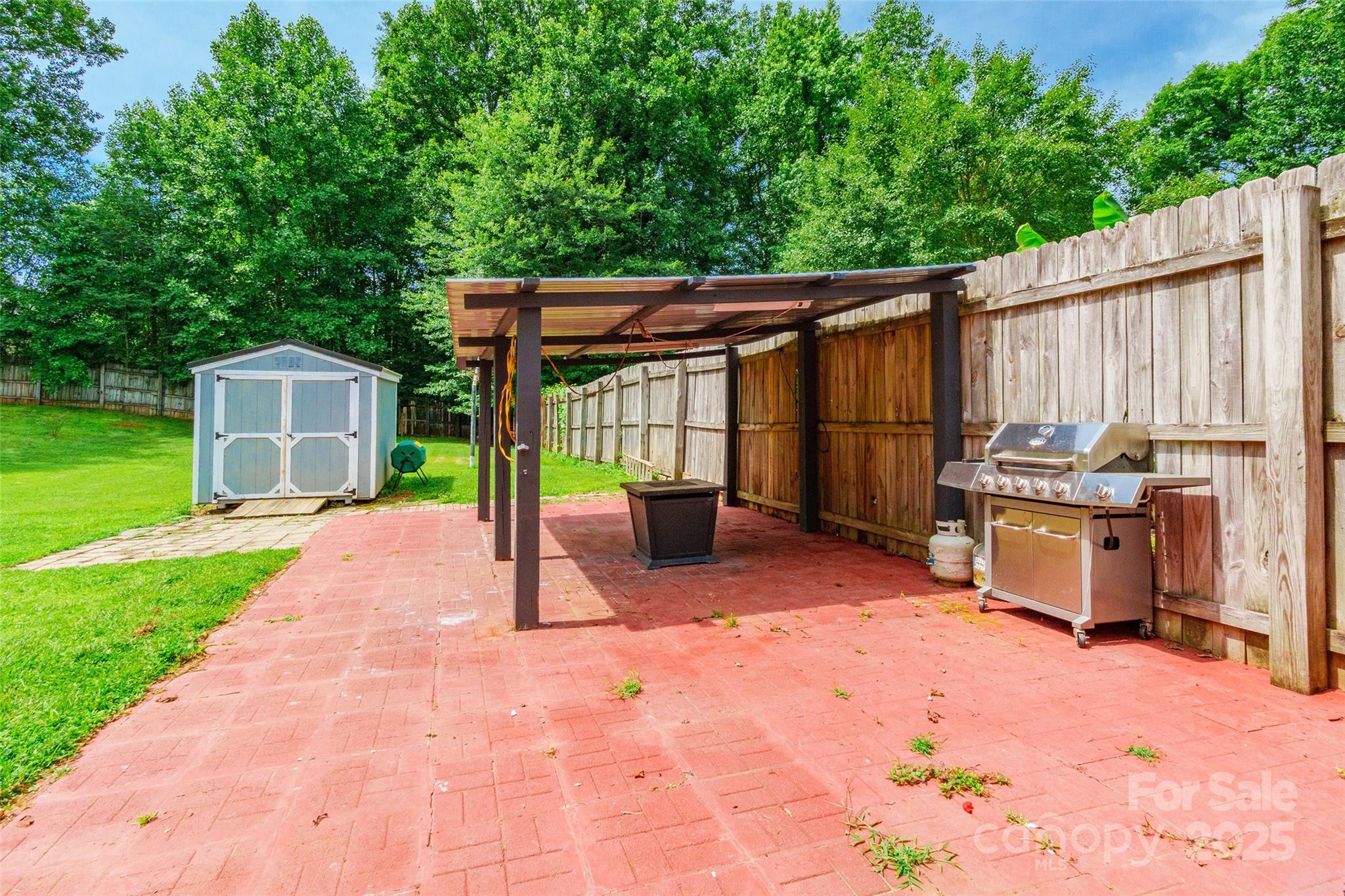 2675 Tablerock Road — Lenoir