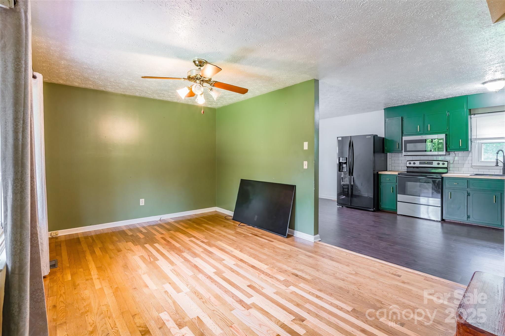 2675 Tablerock Road — Lenoir