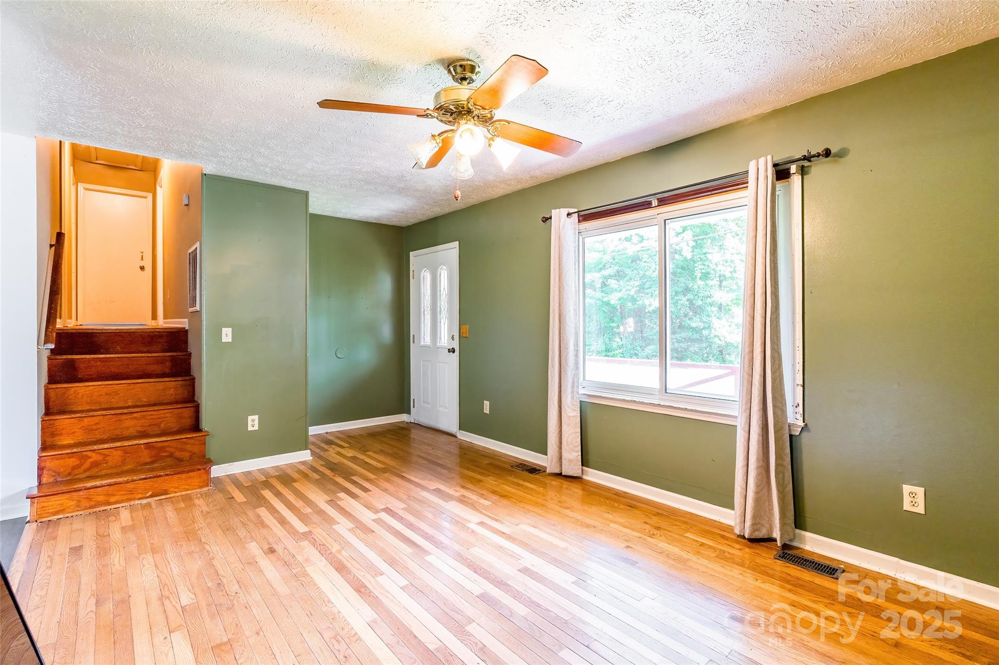 2675 Tablerock Road — Lenoir