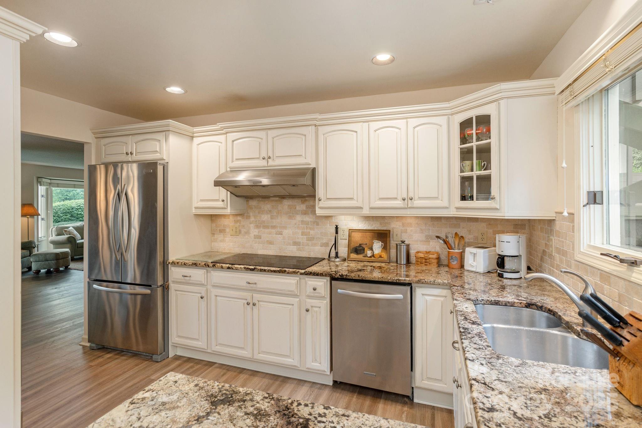 103 GOLFSIDE Drive — Flat Rock