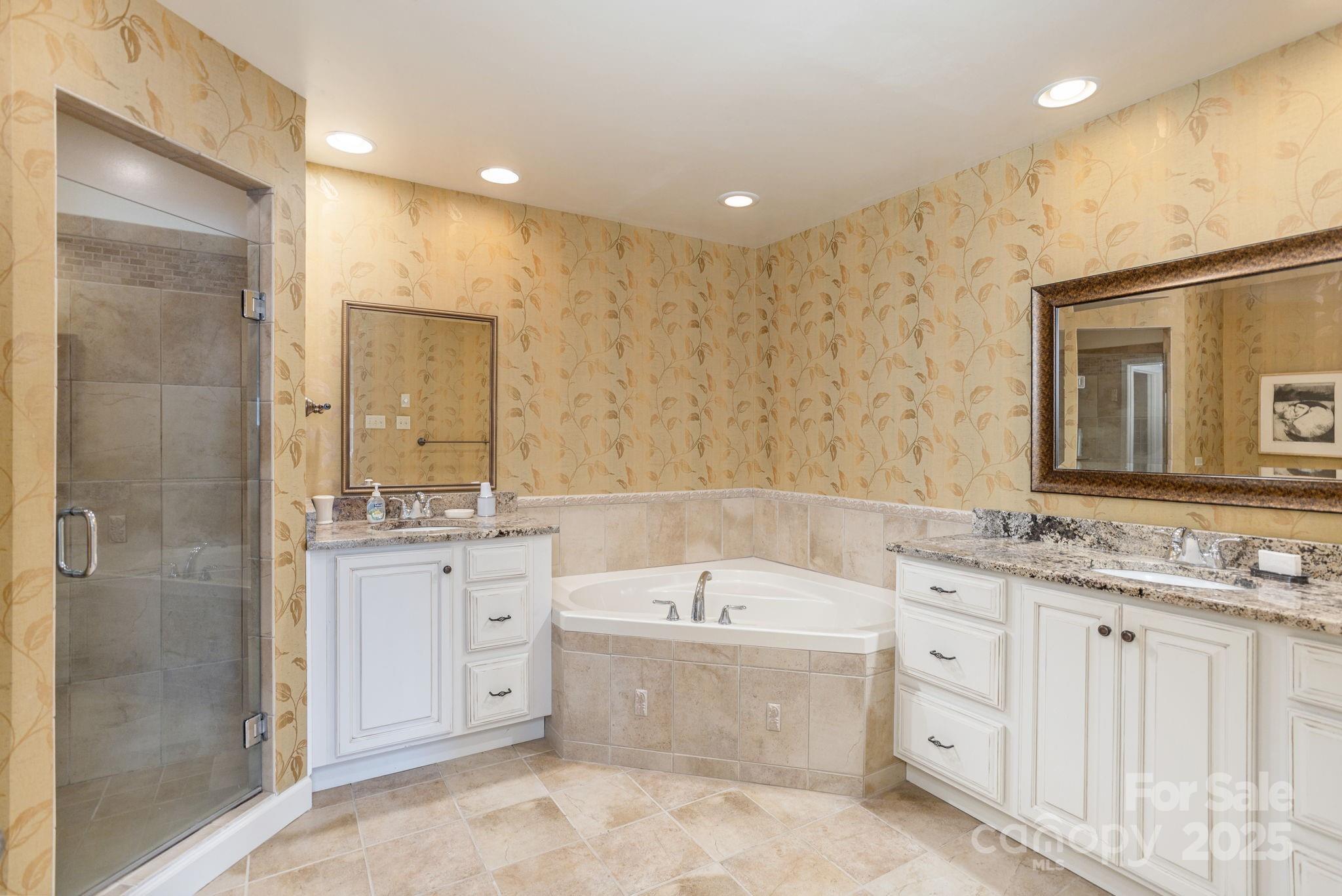 103 GOLFSIDE Drive — Flat Rock