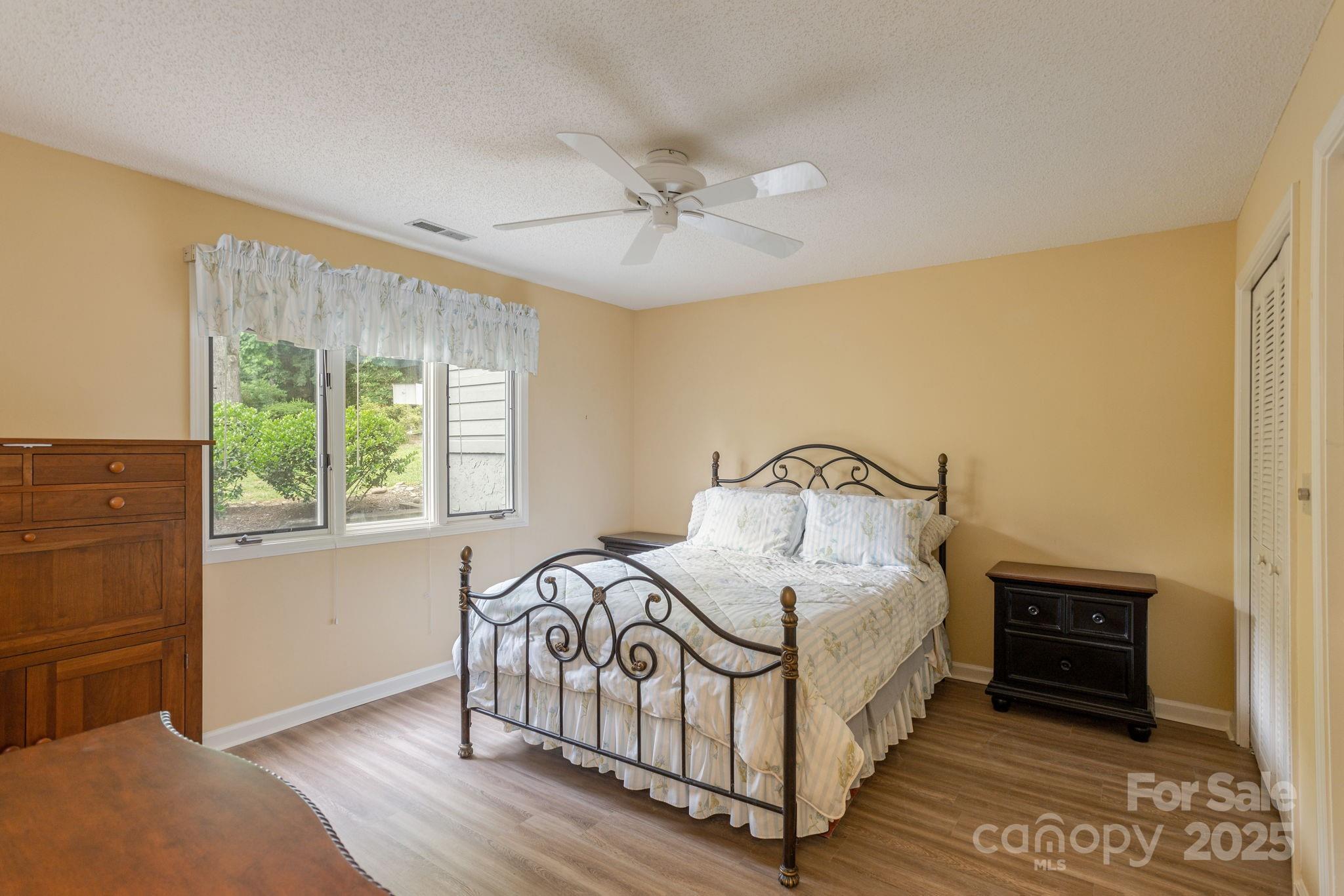 103 GOLFSIDE Drive — Flat Rock