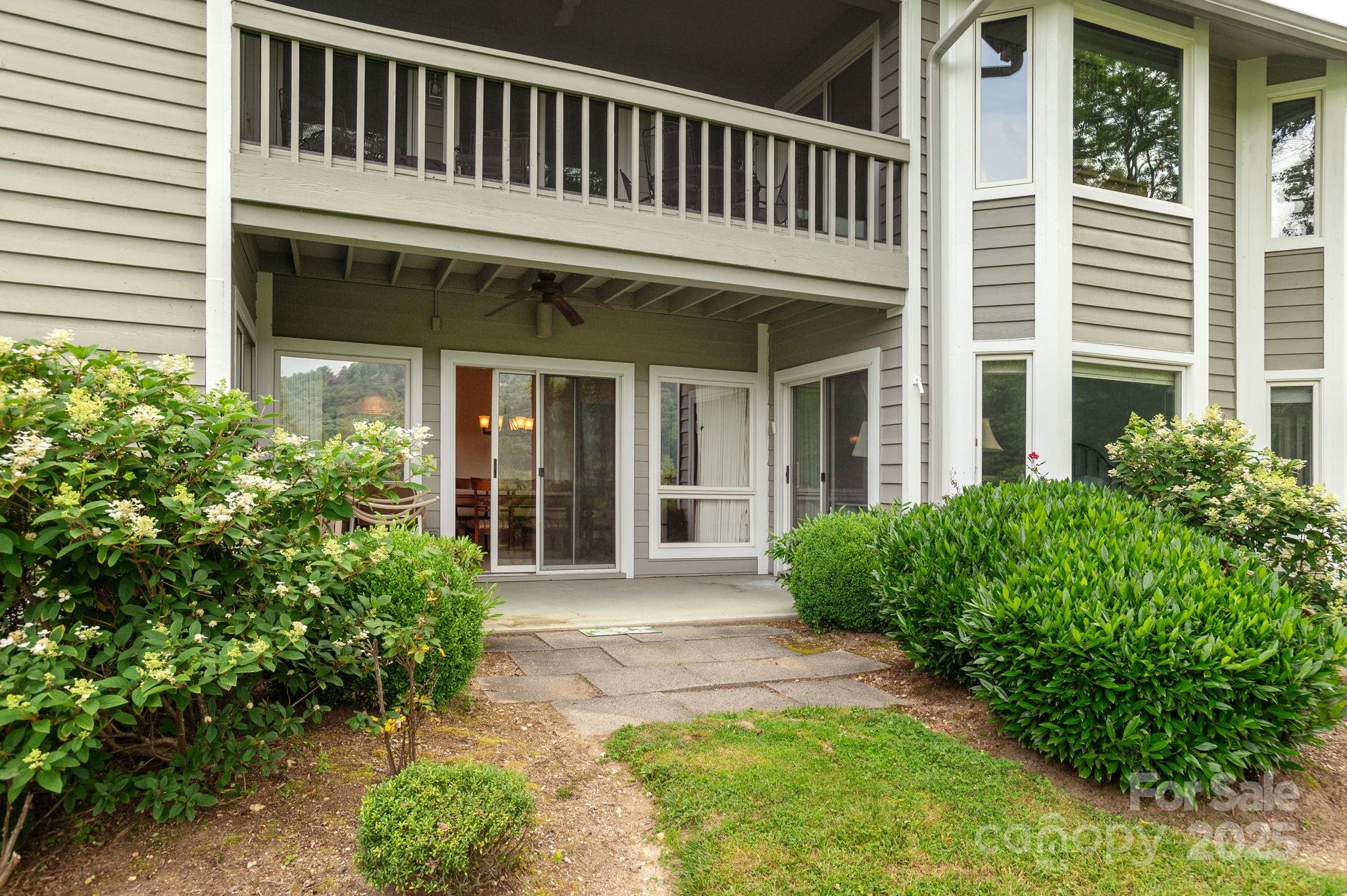 103 GOLFSIDE Drive — Flat Rock