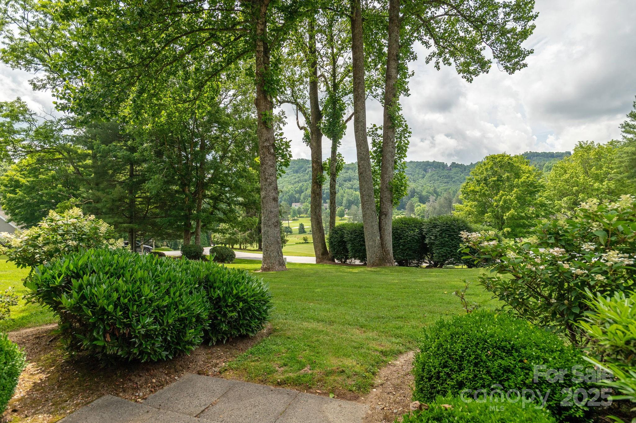 103 GOLFSIDE Drive — Flat Rock