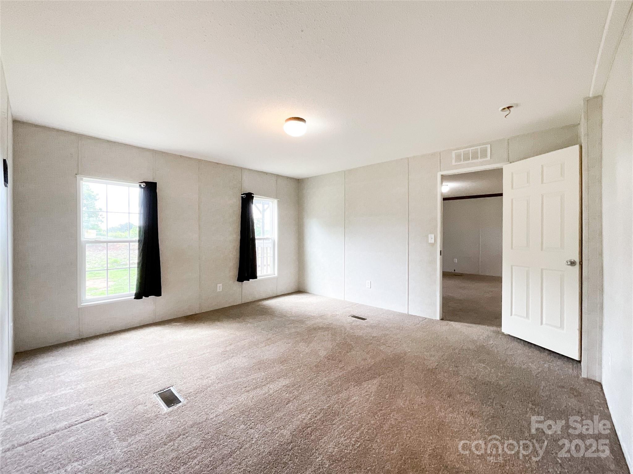 5321 State line Road — Marshville