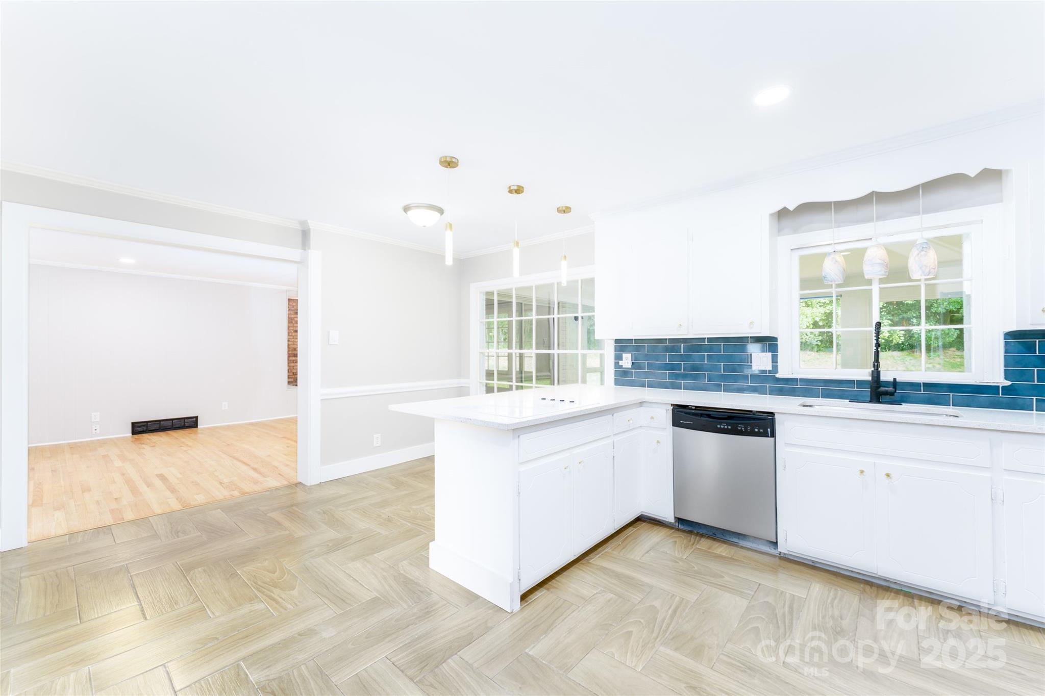 1728 Colony Road — Salisbury