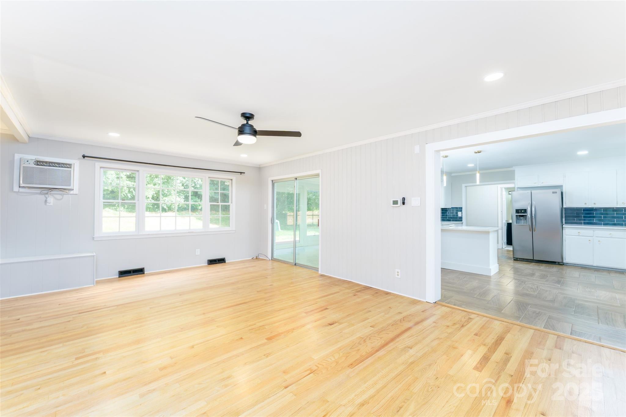 1728 Colony Road — Salisbury