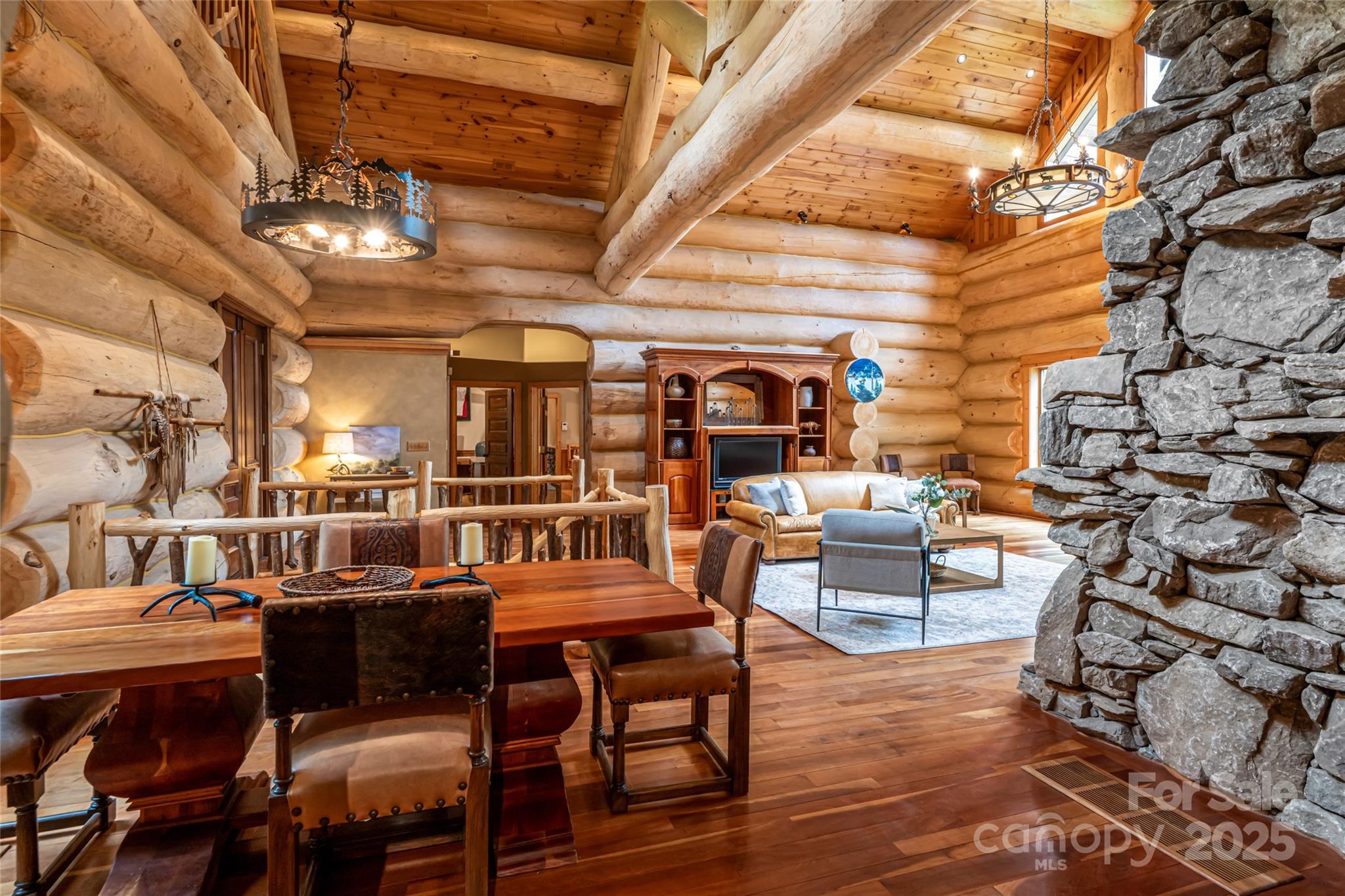 303 Flying Hawk Trail — Waynesville