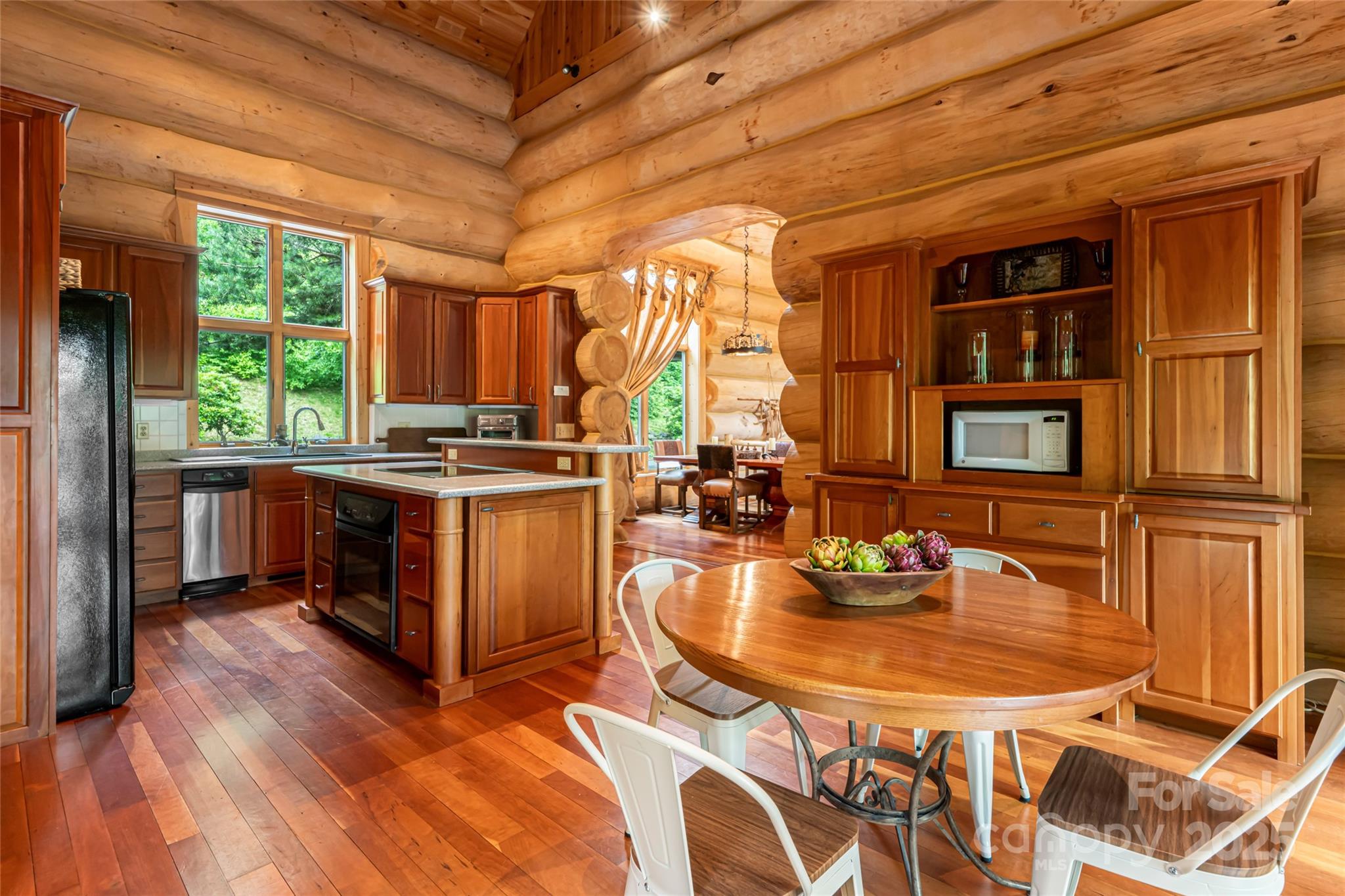 303 Flying Hawk Trail — Waynesville