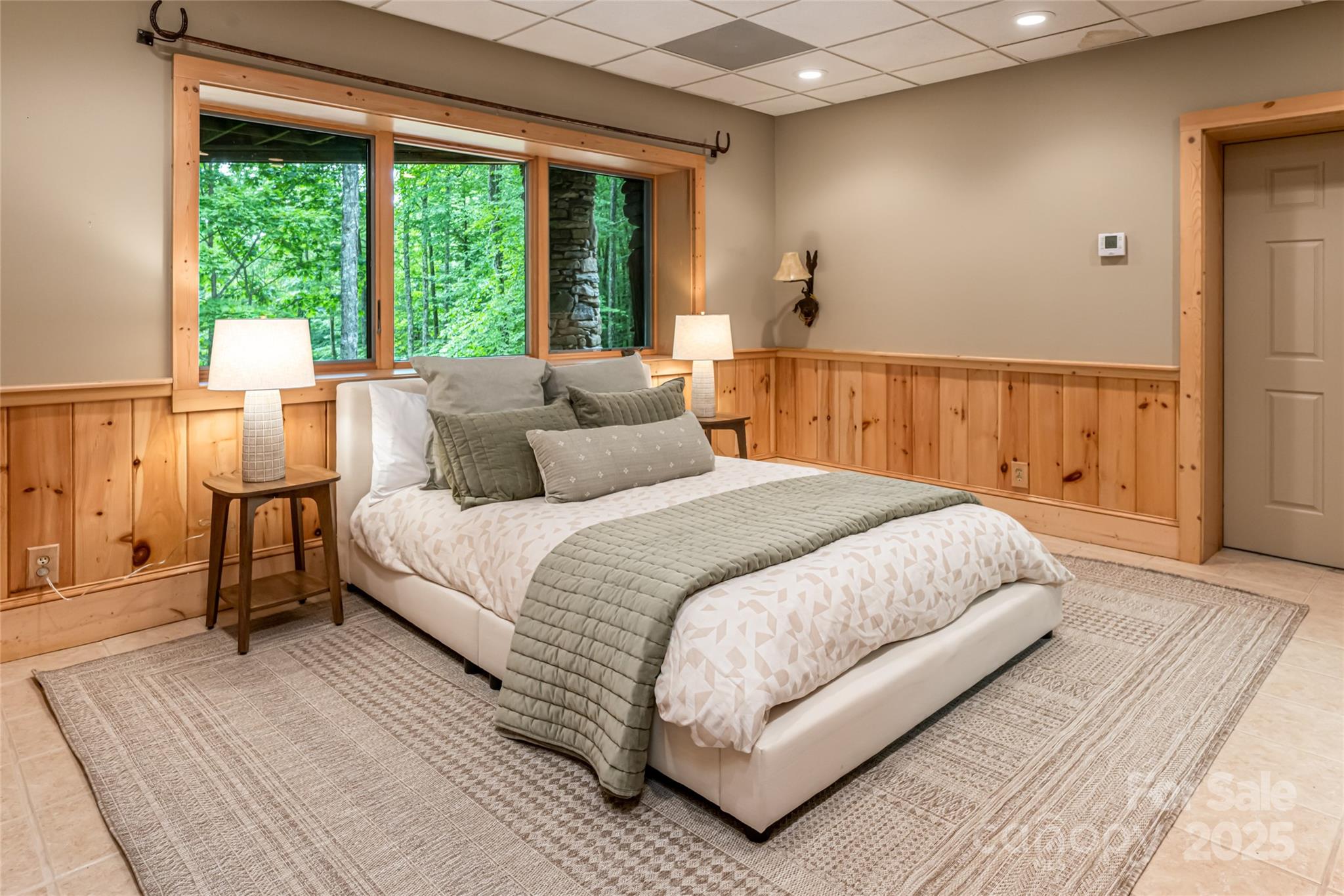 303 Flying Hawk Trail — Waynesville