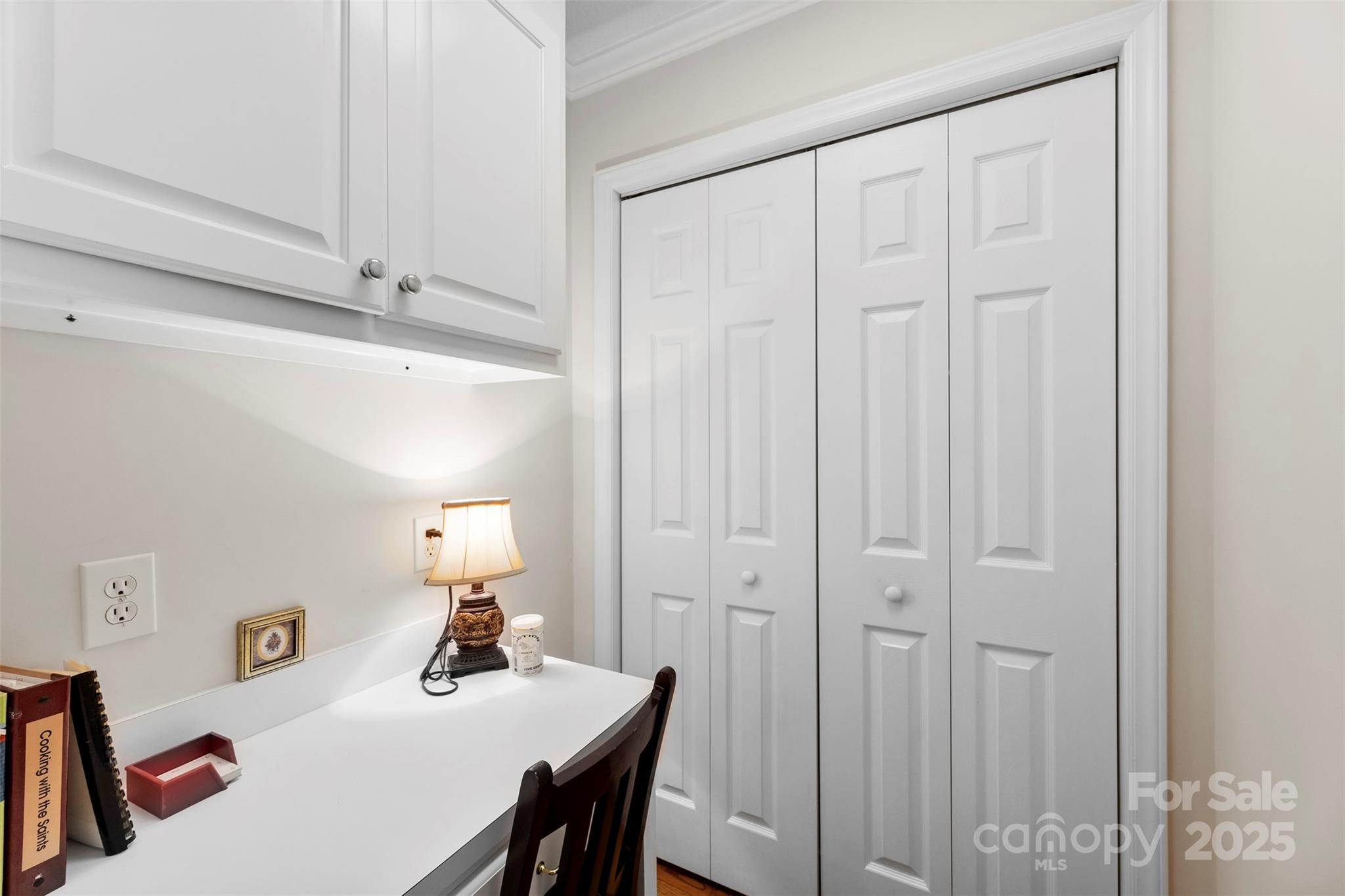 600 Queens Road — Cherryville