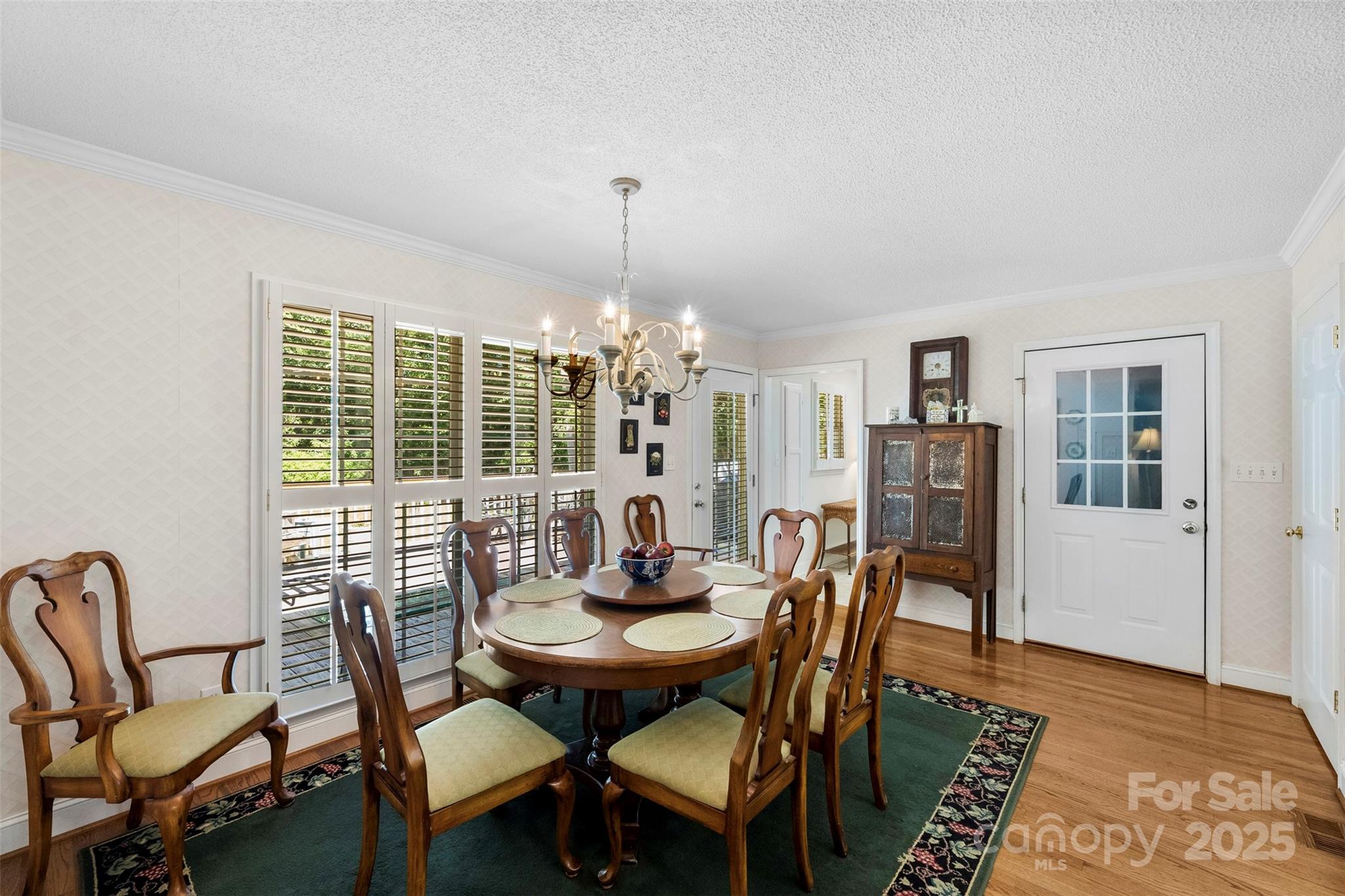 600 Queens Road — Cherryville
