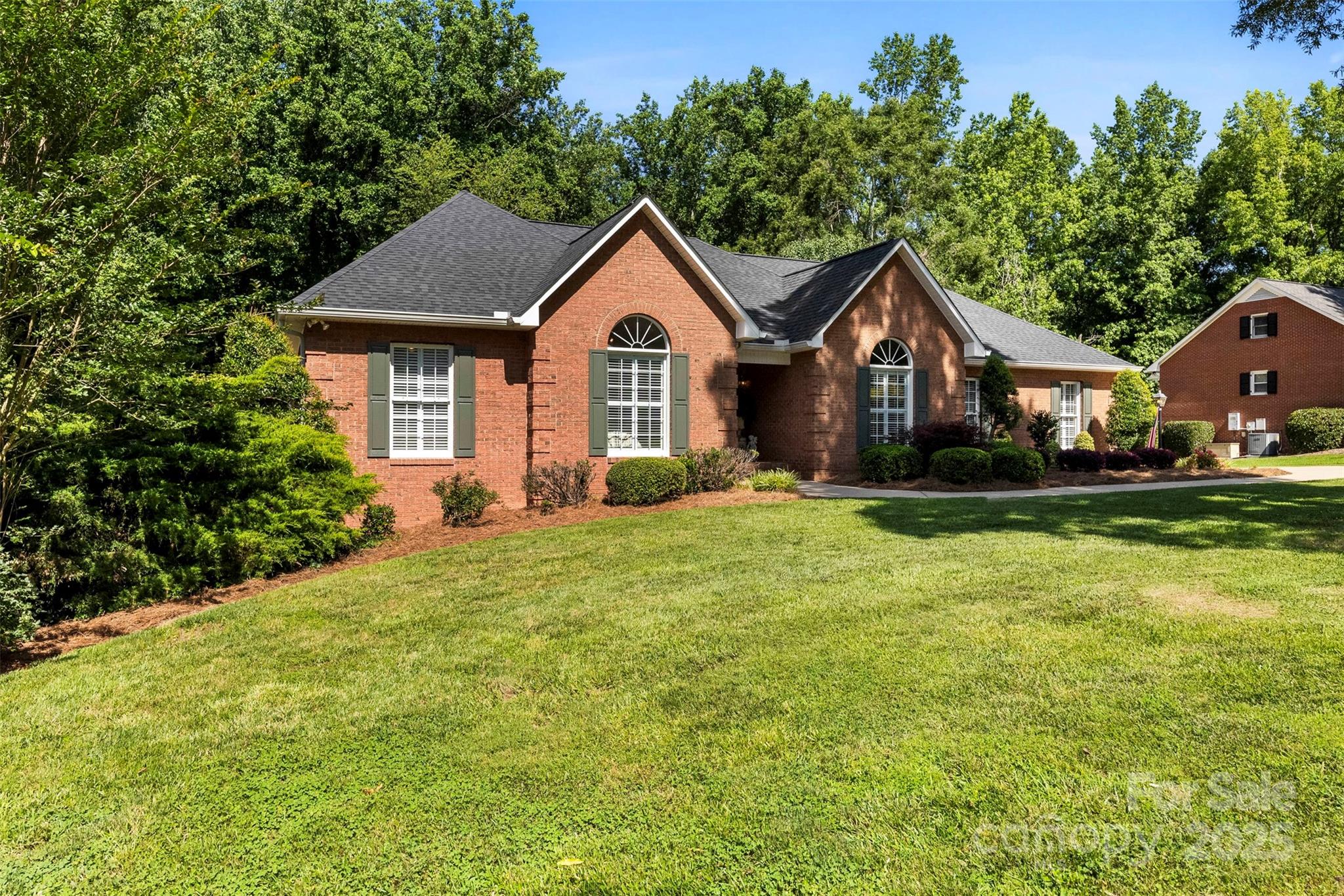 600 Queens Road — Cherryville