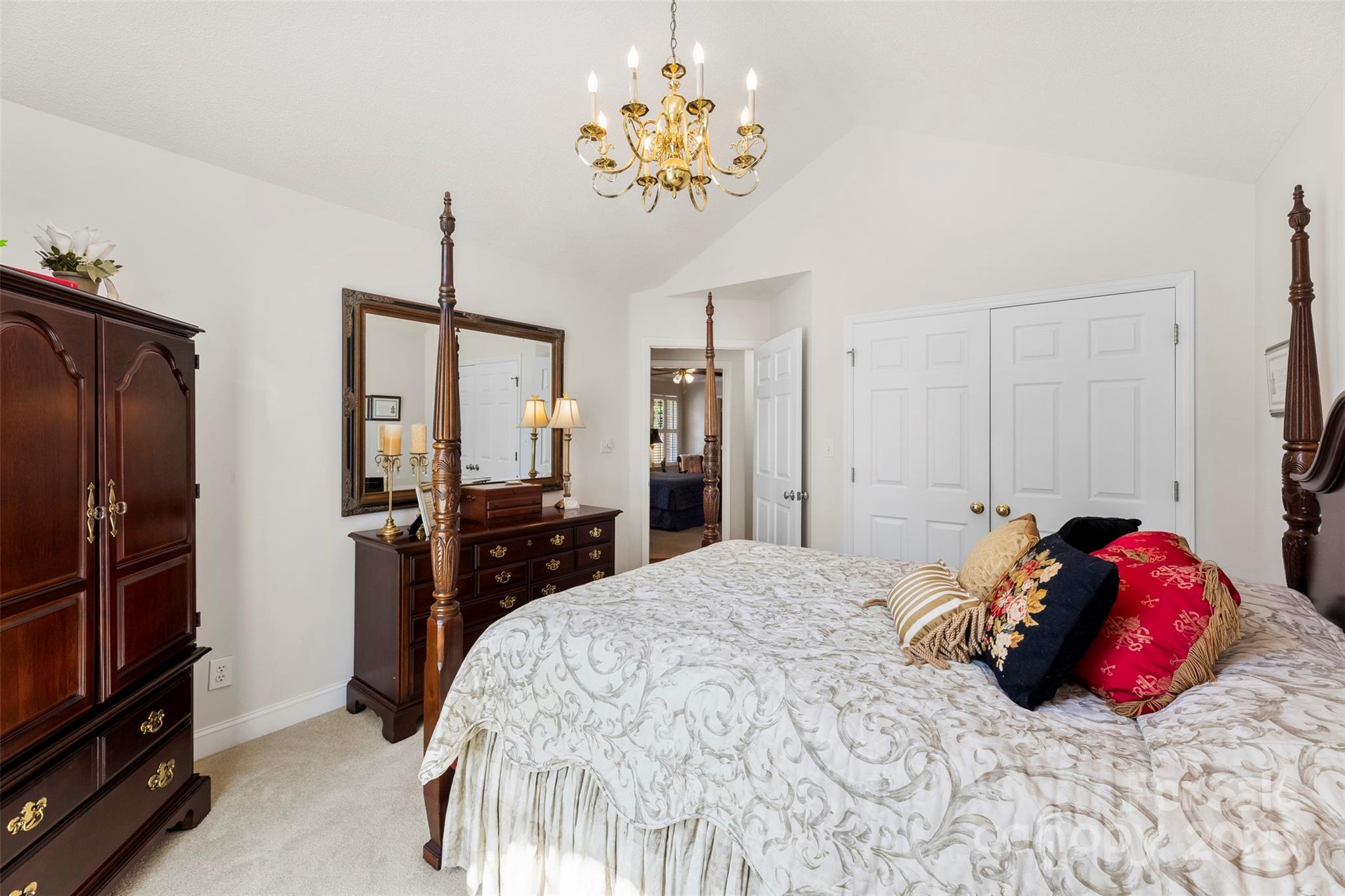 600 Queens Road — Cherryville