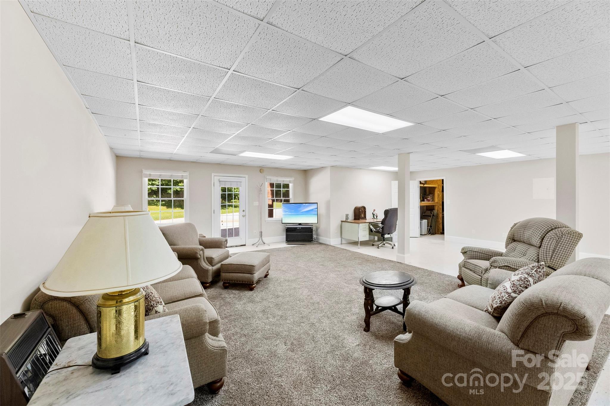 600 Queens Road — Cherryville