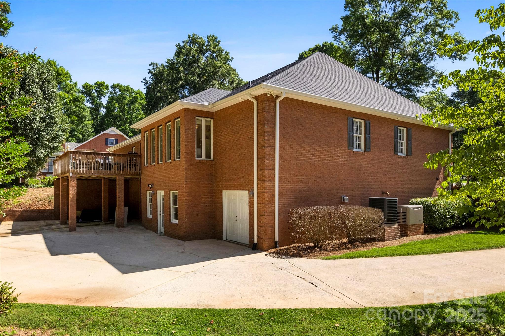 600 Queens Road — Cherryville