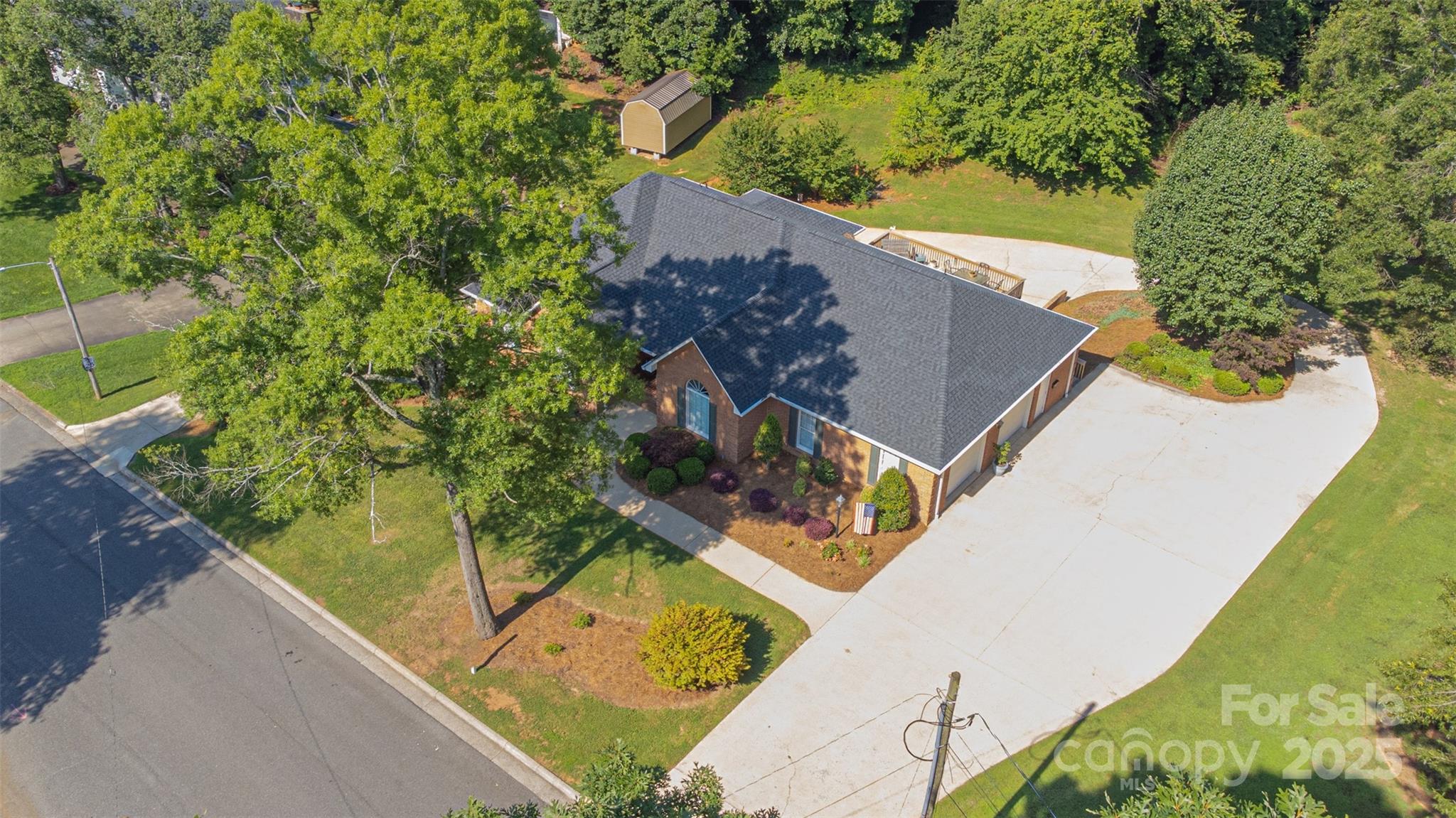 600 Queens Road — Cherryville