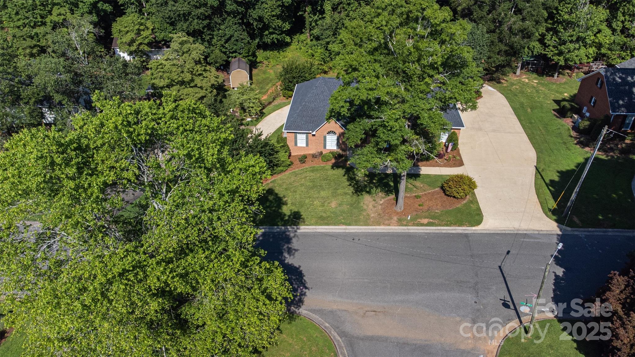 600 Queens Road — Cherryville