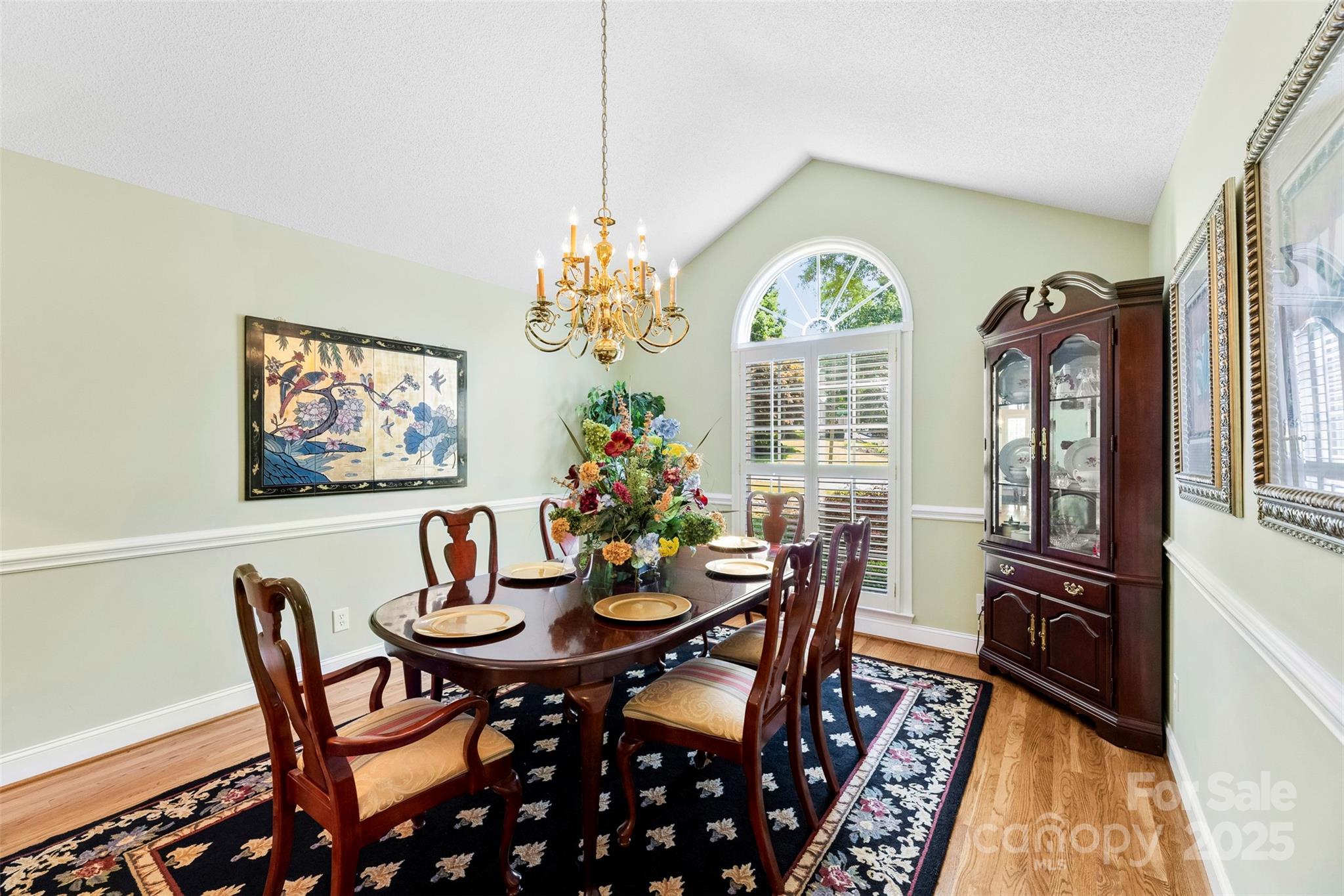 600 Queens Road — Cherryville