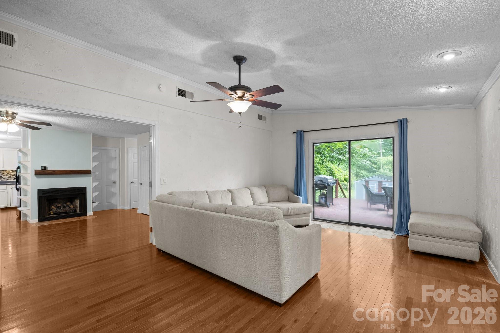 193 Timberside Drive — Mars Hill