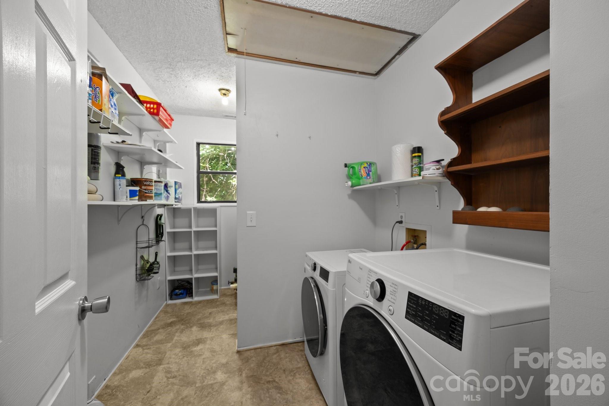193 Timberside Drive — Mars Hill