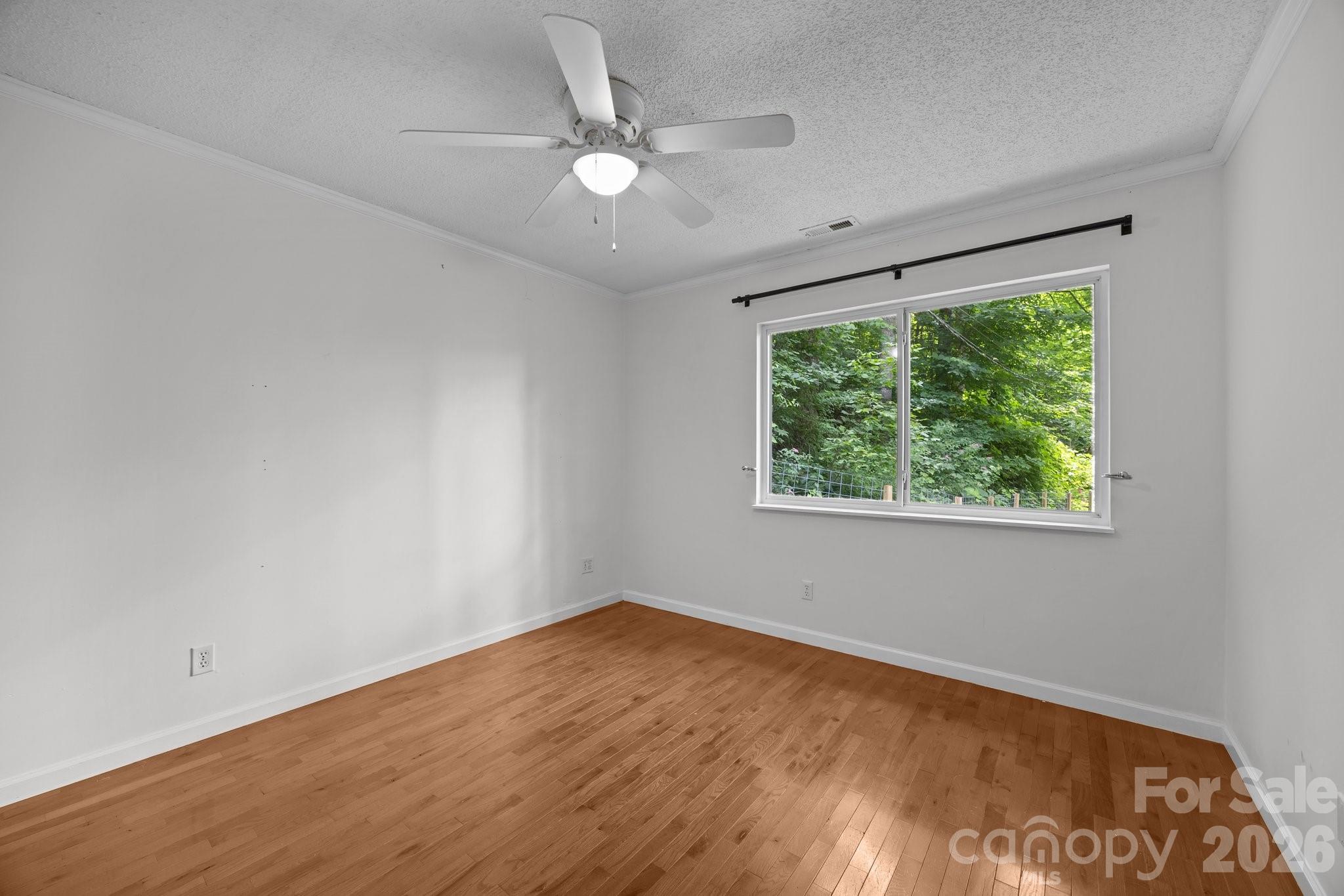 193 Timberside Drive — Mars Hill