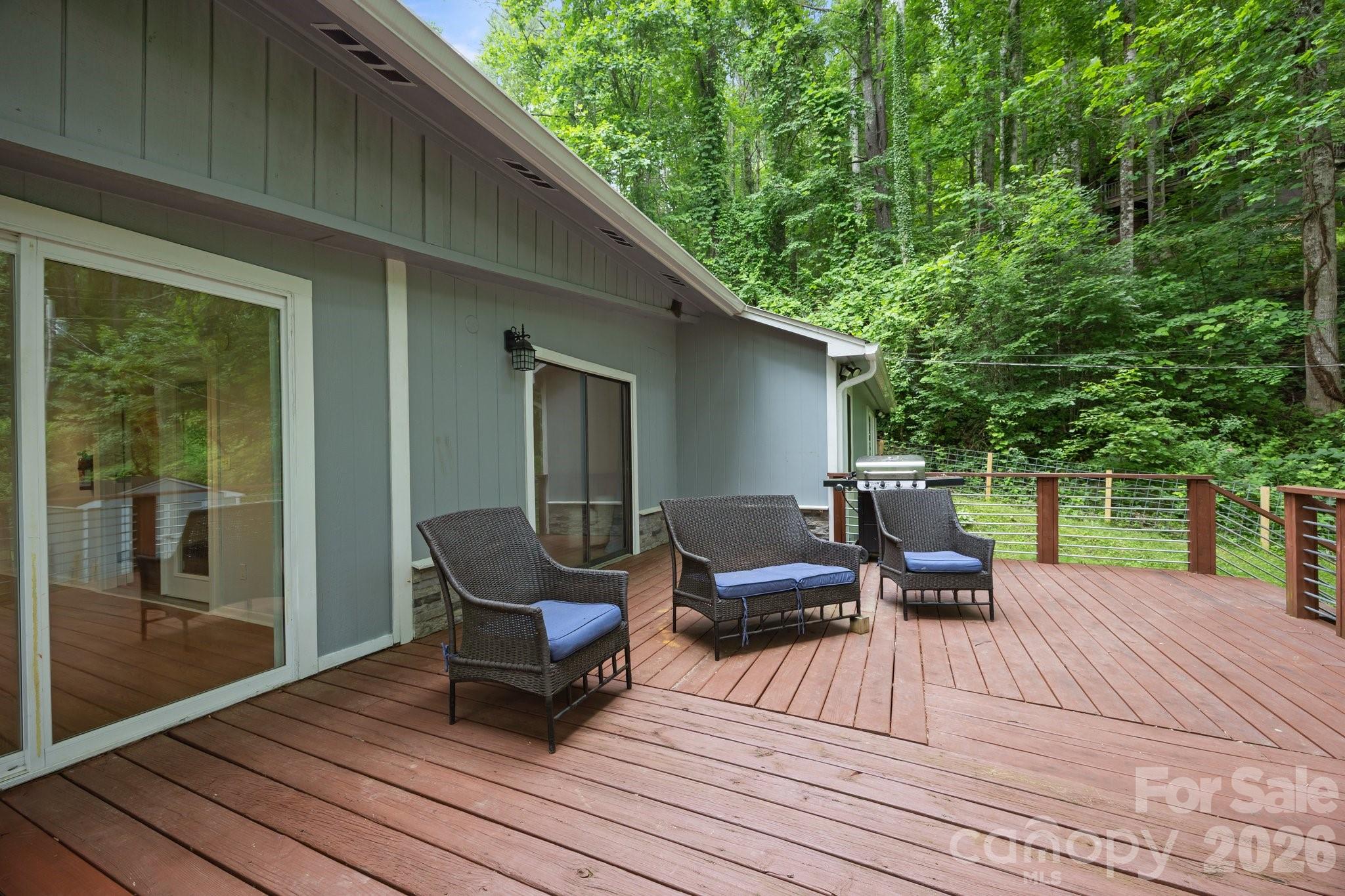 193 Timberside Drive — Mars Hill