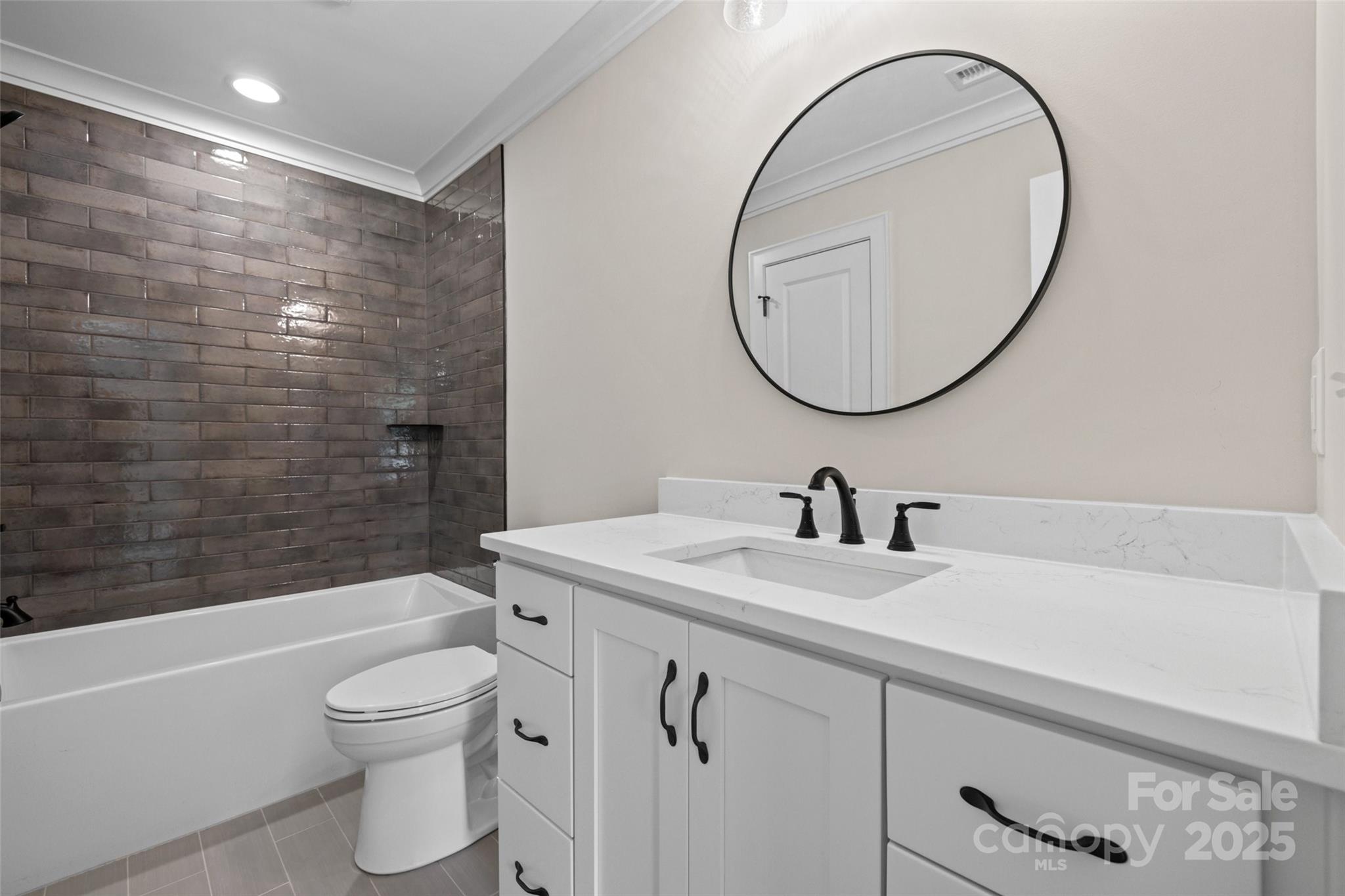 537 Riddle Mill Road — Clover