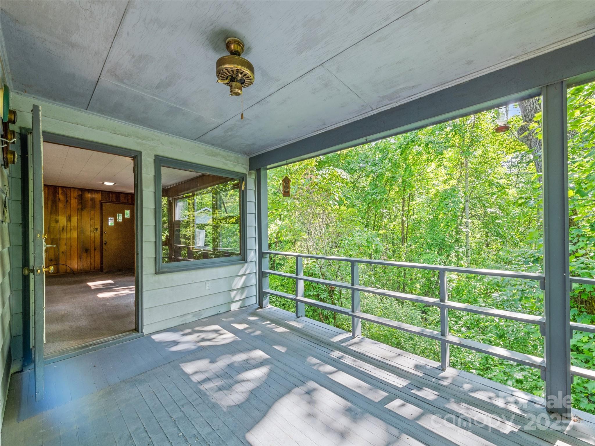 88 Laurel Loop — Maggie Valley