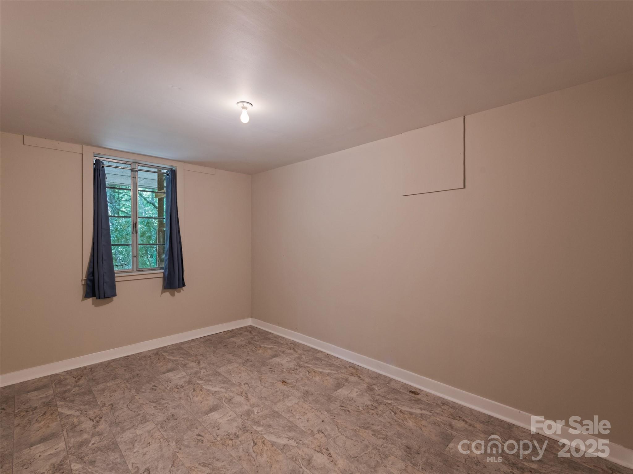 88 Laurel Loop — Maggie Valley
