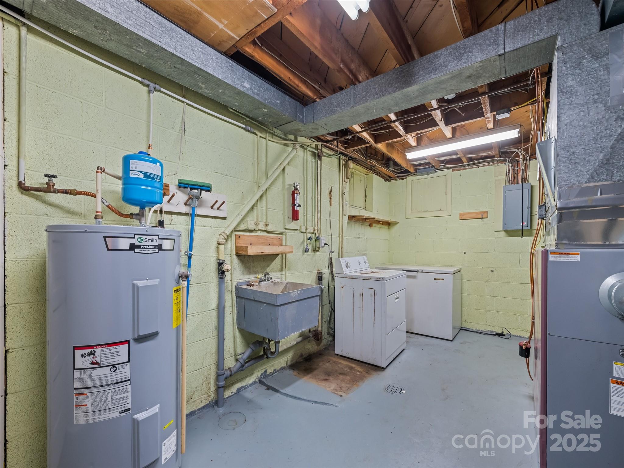 88 Laurel Loop — Maggie Valley