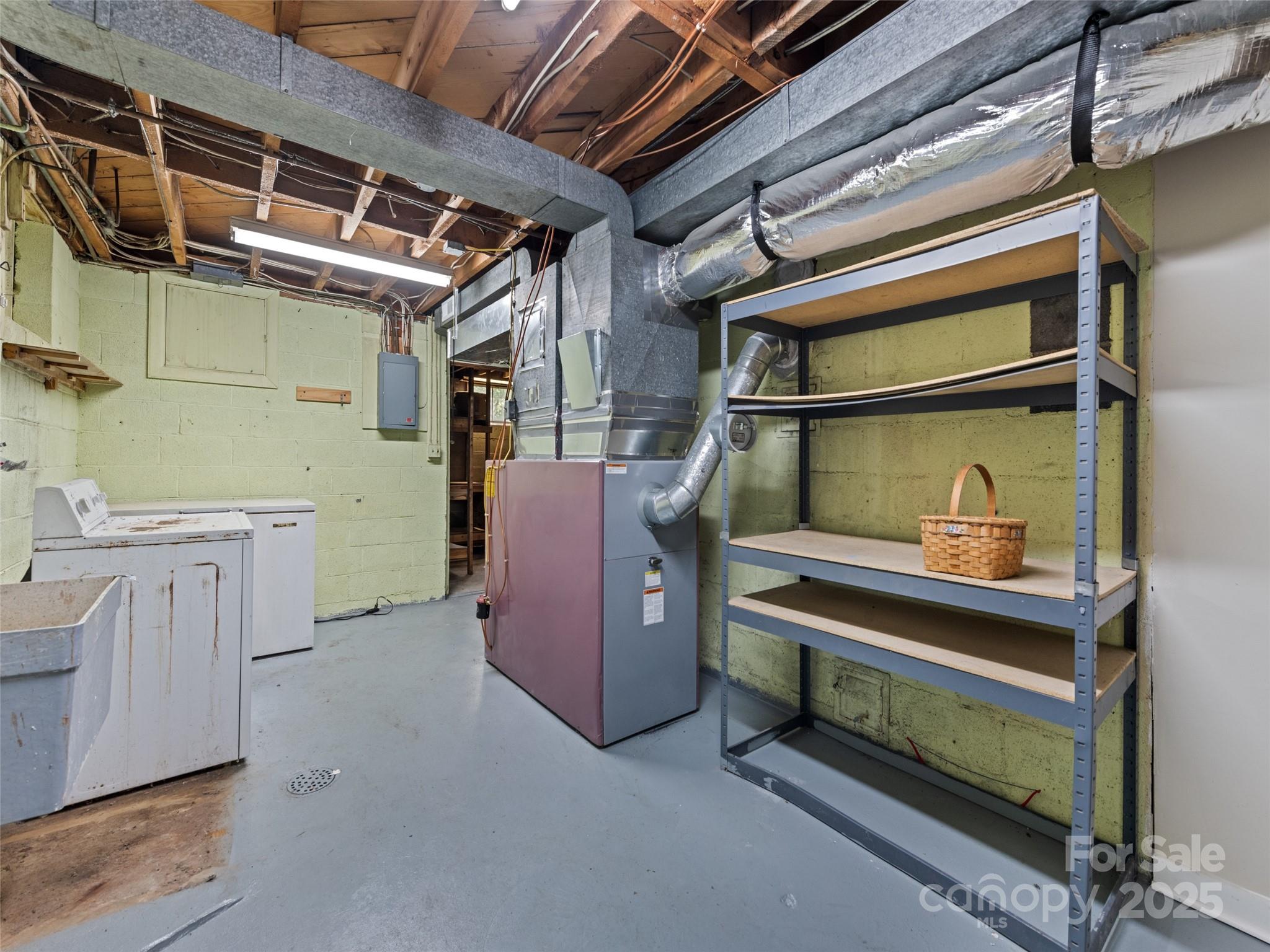 88 Laurel Loop — Maggie Valley
