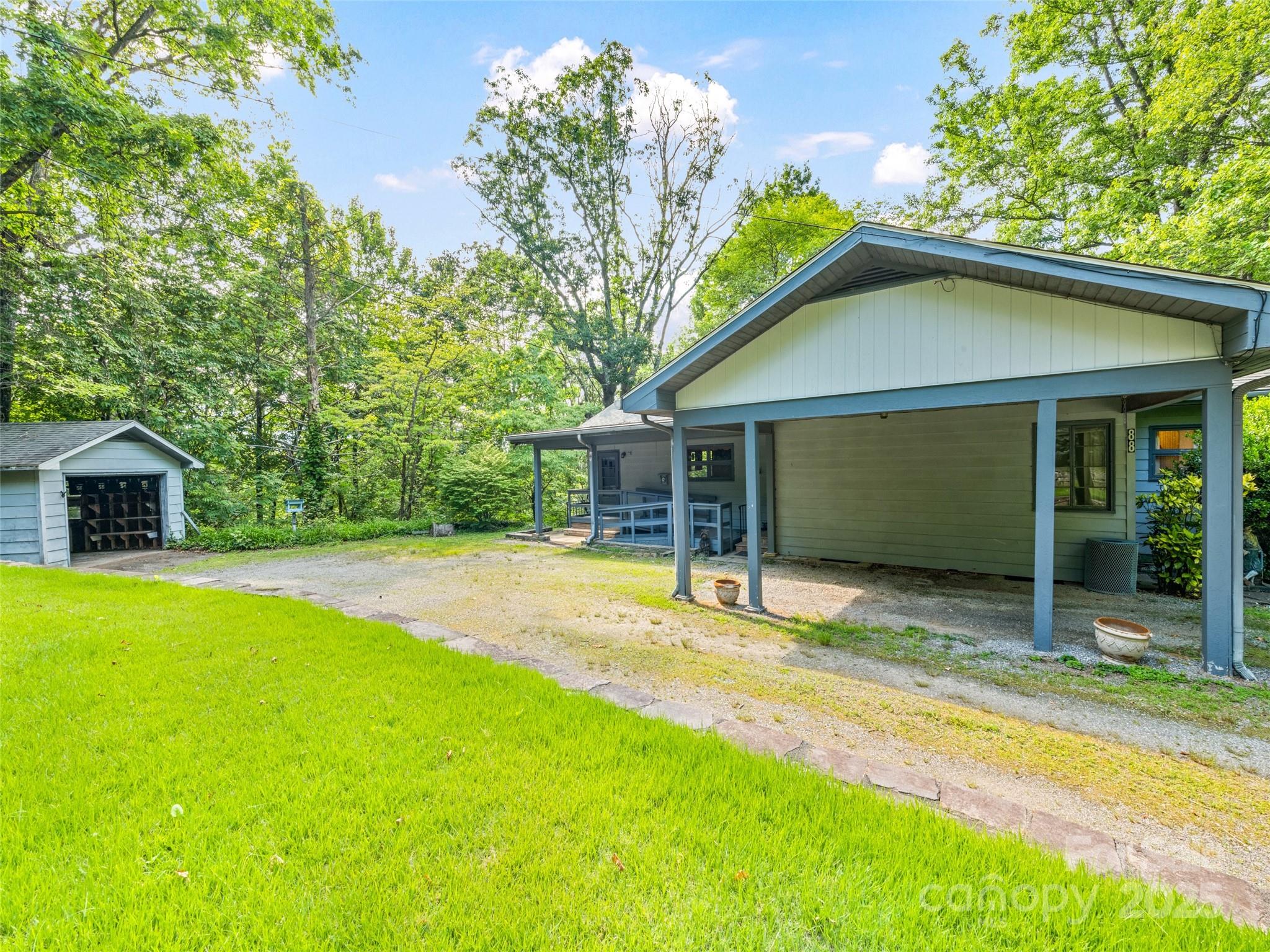 88 Laurel Loop — Maggie Valley