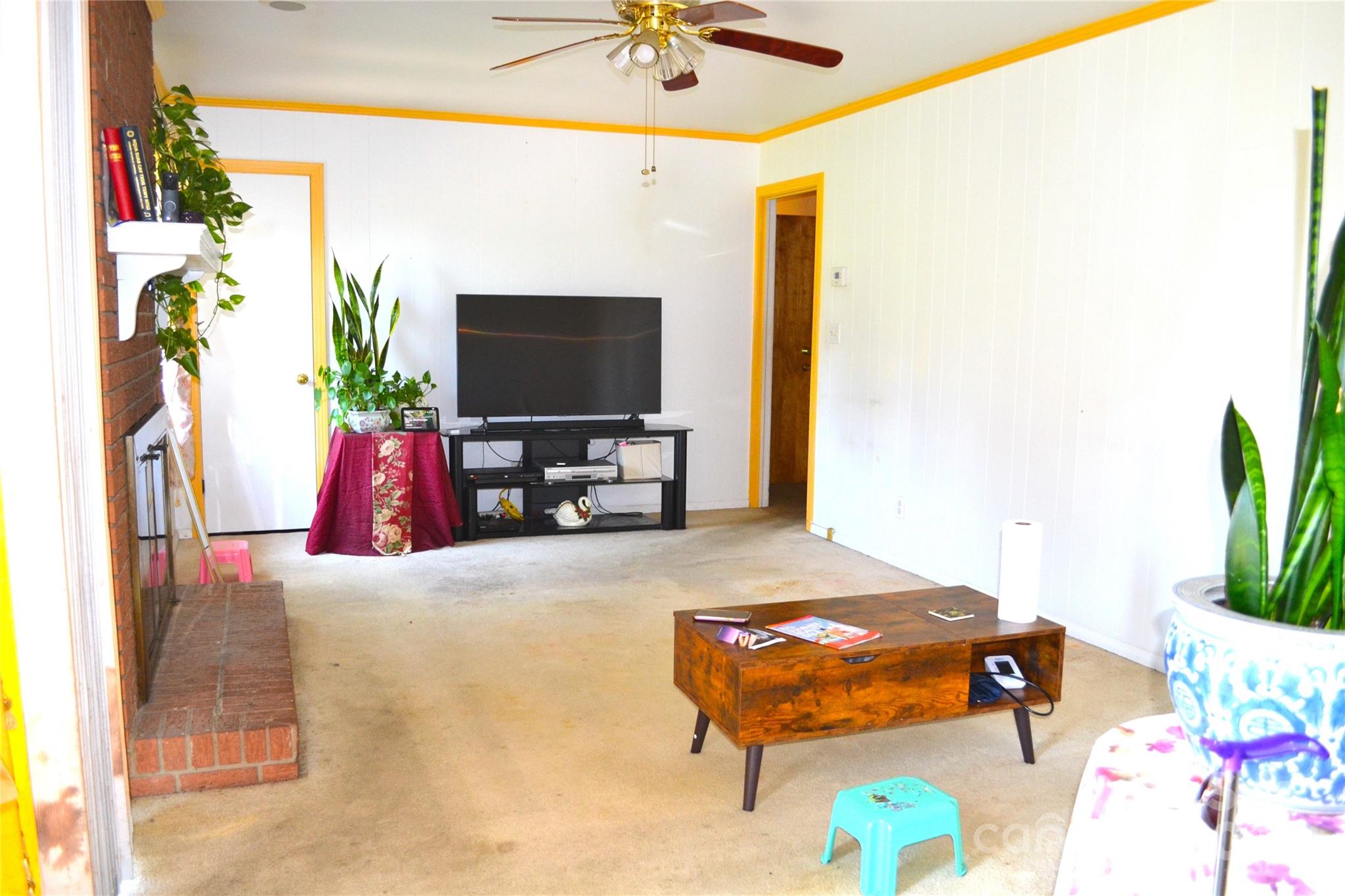 405 Wesley Heights Drive — Albemarle