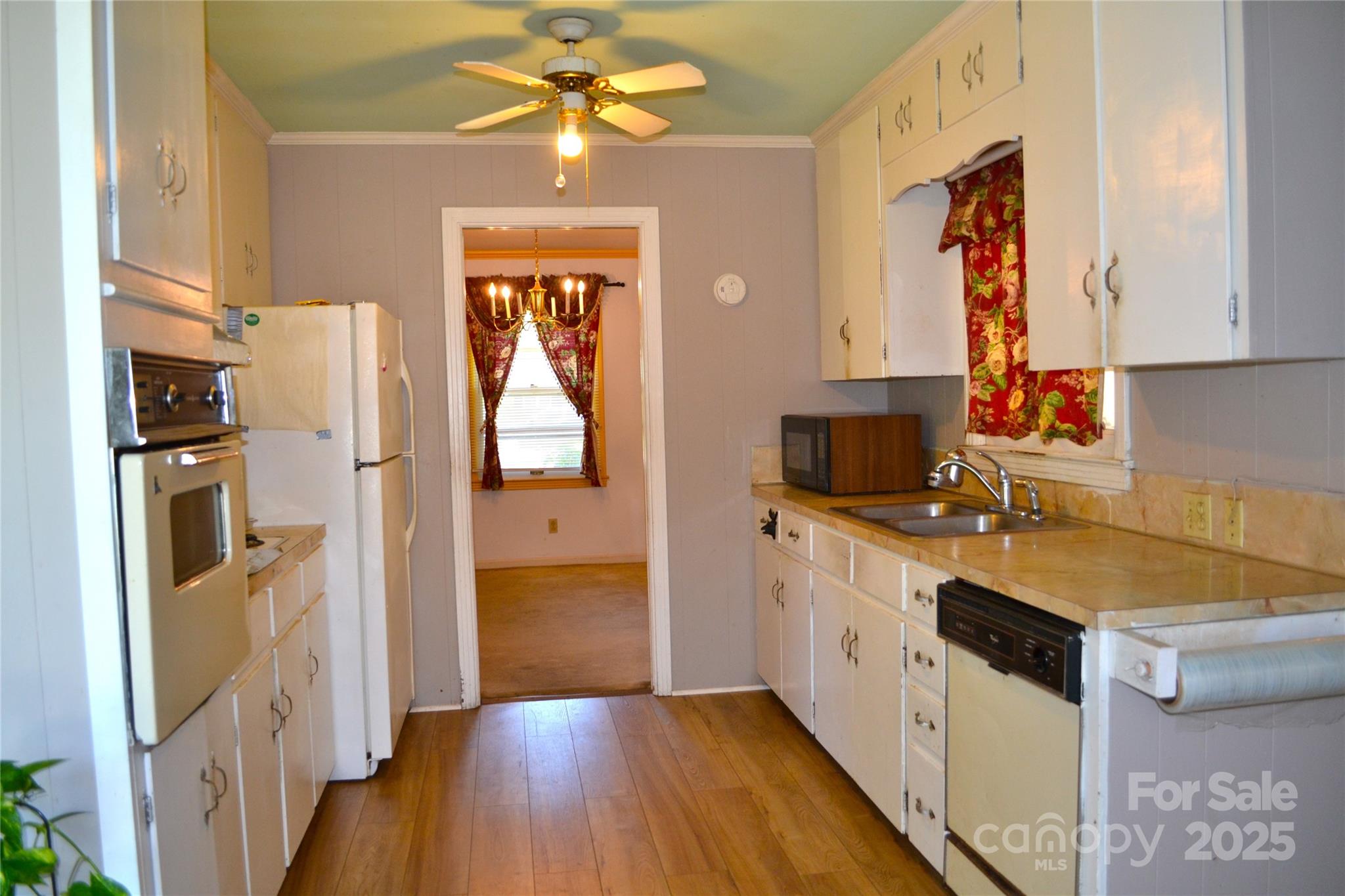 405 Wesley Heights Drive — Albemarle