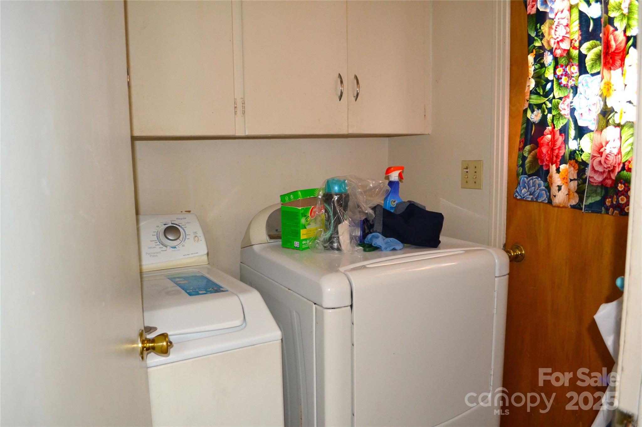 405 Wesley Heights Drive — Albemarle