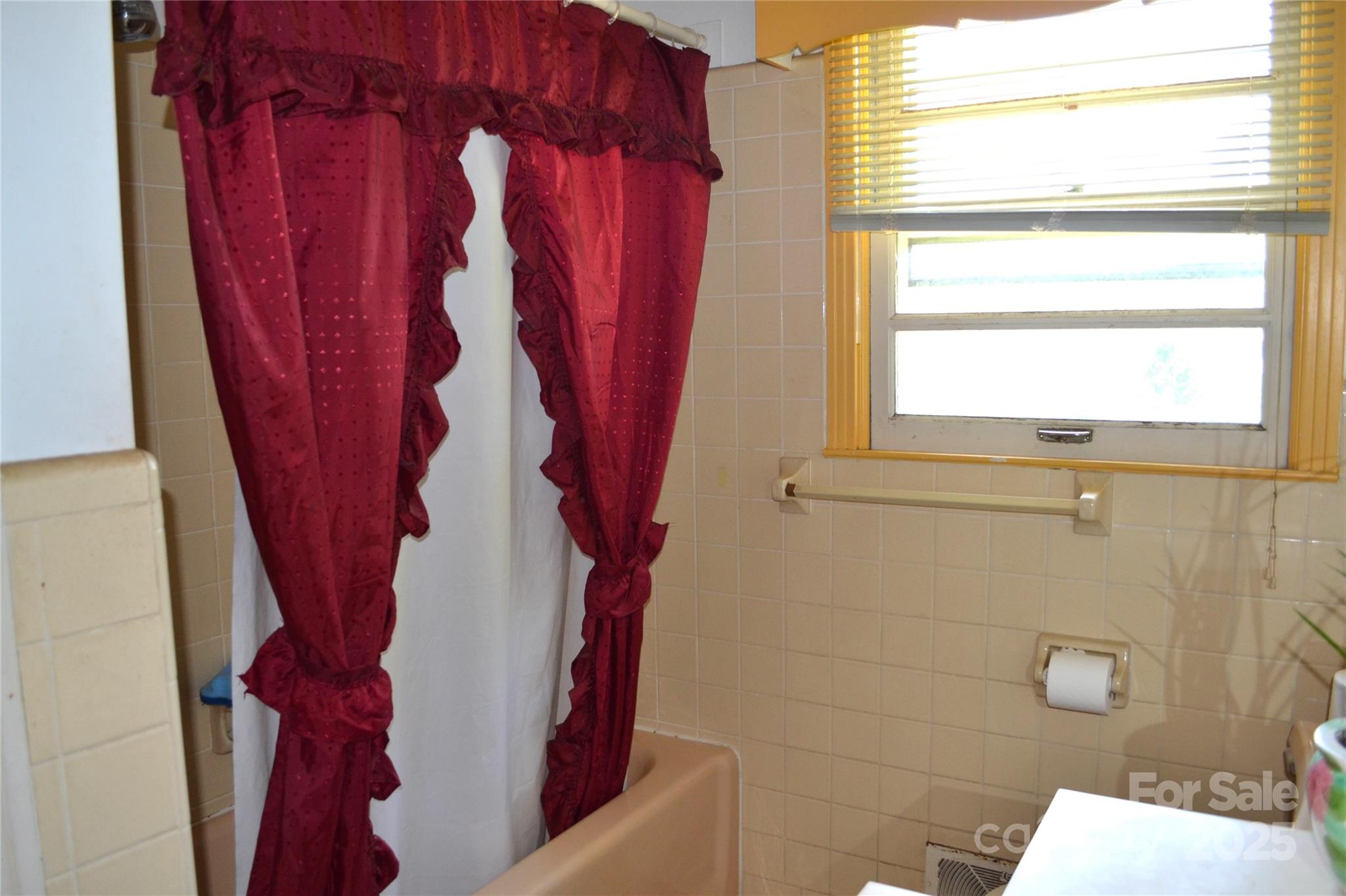405 Wesley Heights Drive — Albemarle