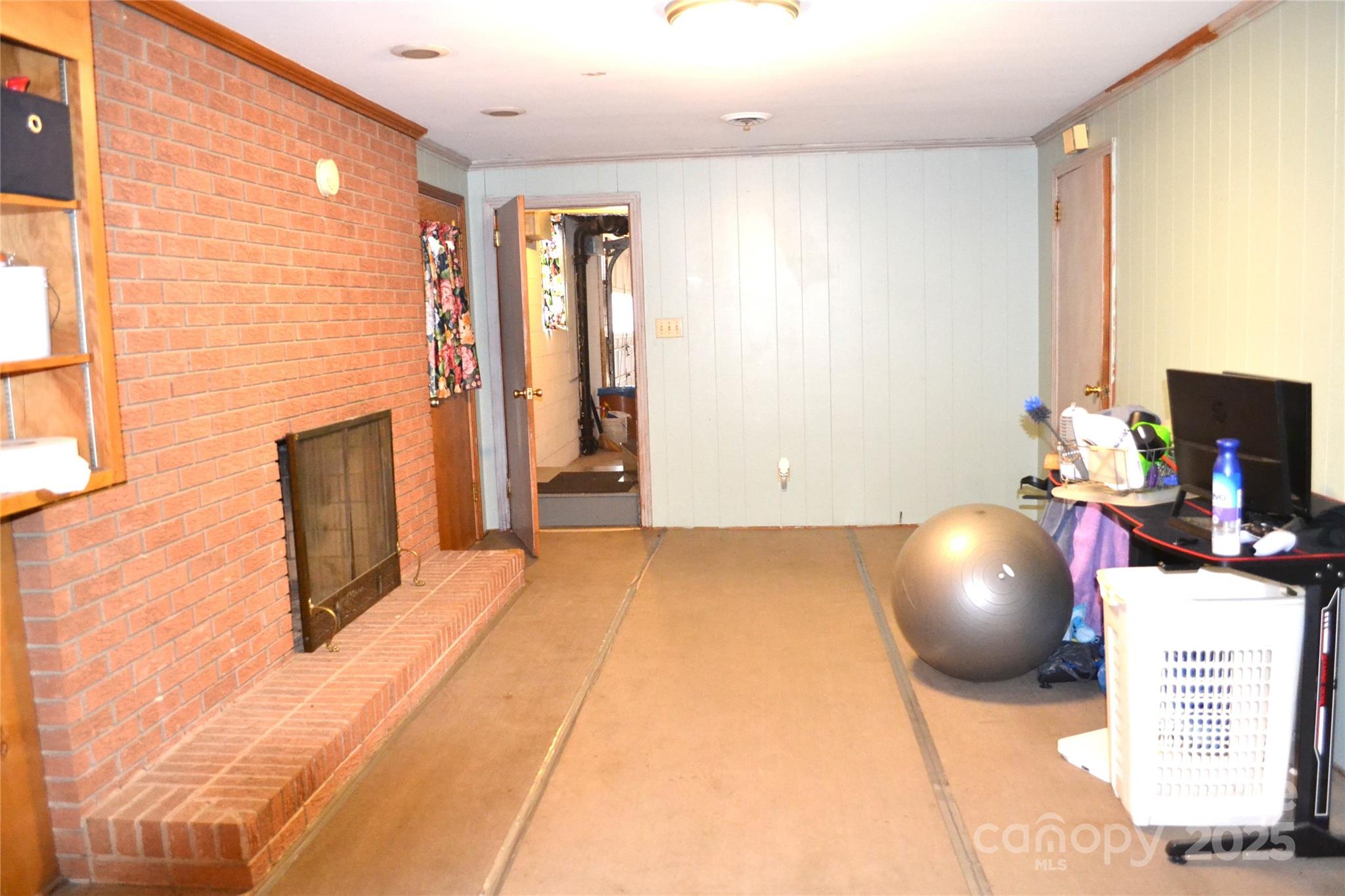 405 Wesley Heights Drive — Albemarle