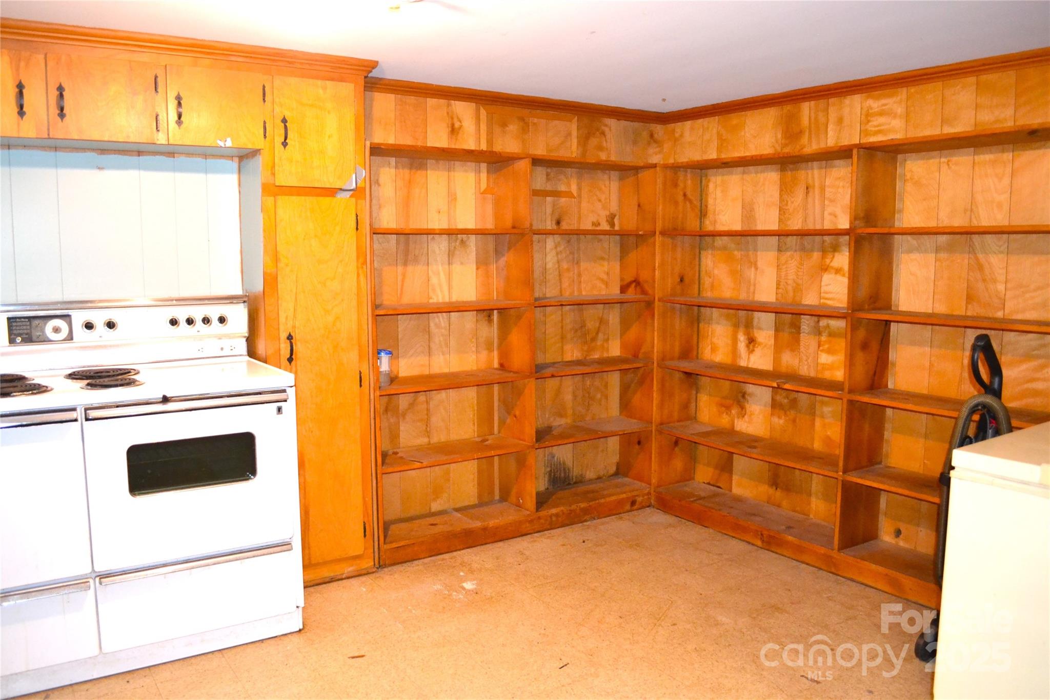 405 Wesley Heights Drive — Albemarle