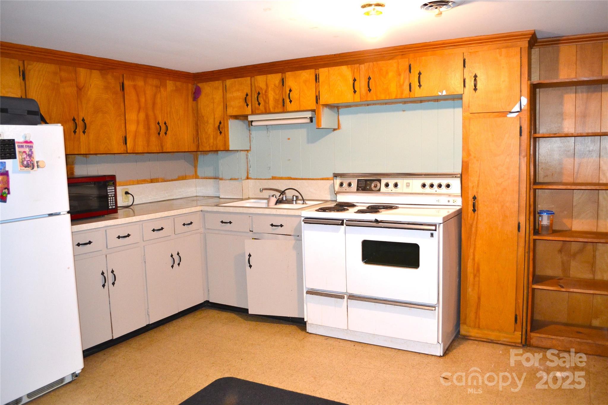 405 Wesley Heights Drive — Albemarle