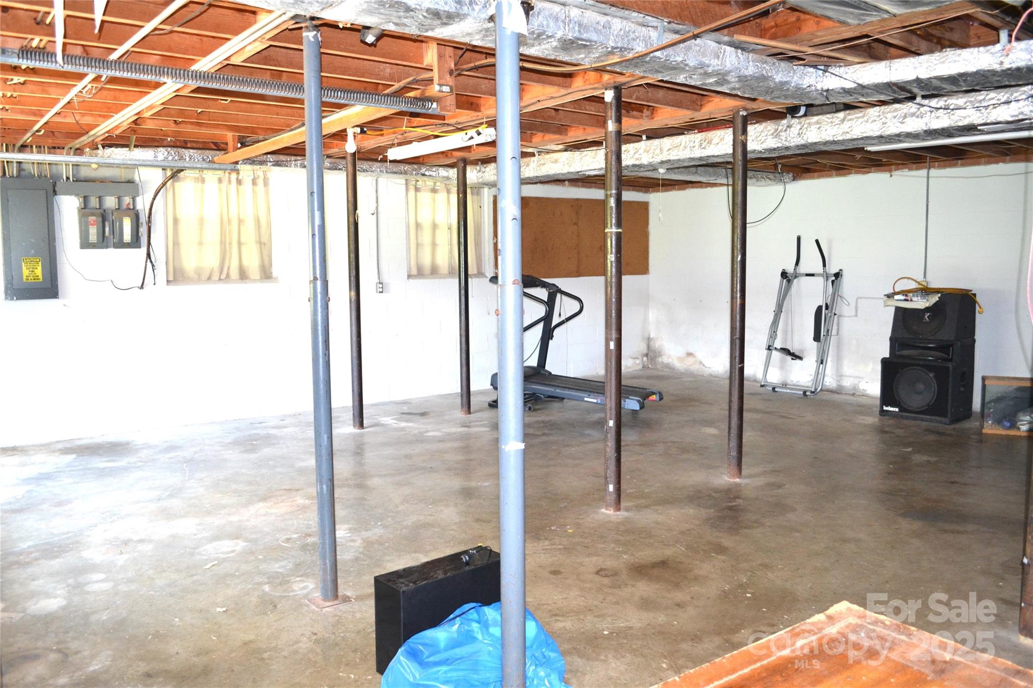 405 Wesley Heights Drive — Albemarle