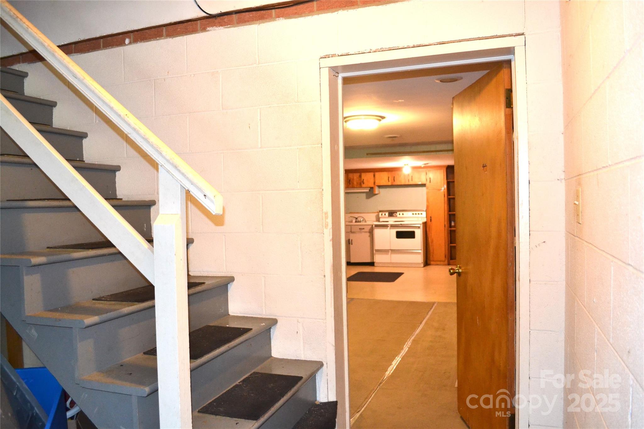405 Wesley Heights Drive — Albemarle