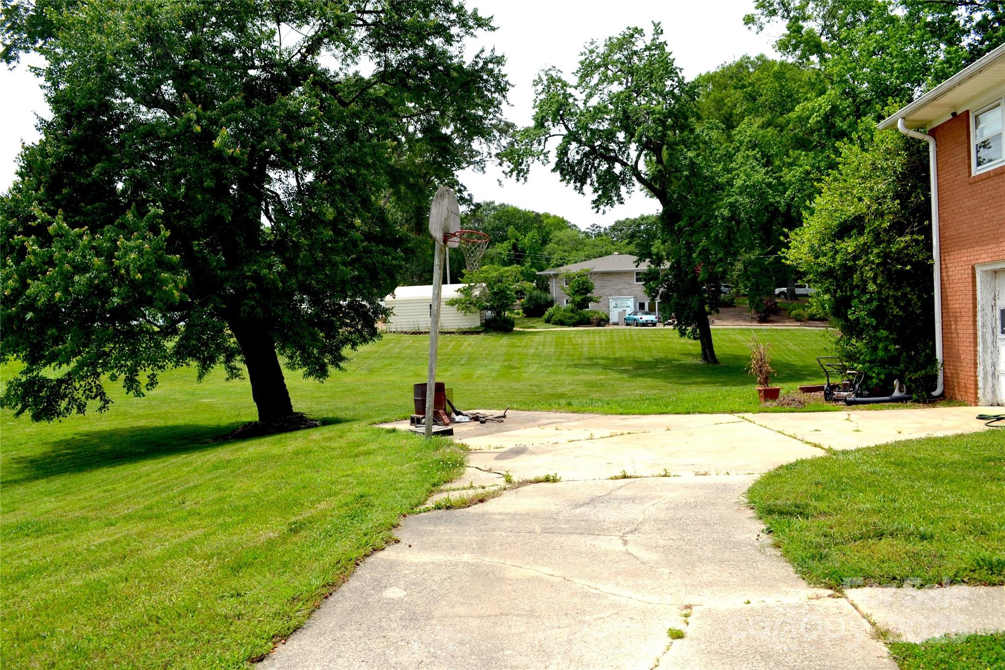 405 Wesley Heights Drive — Albemarle