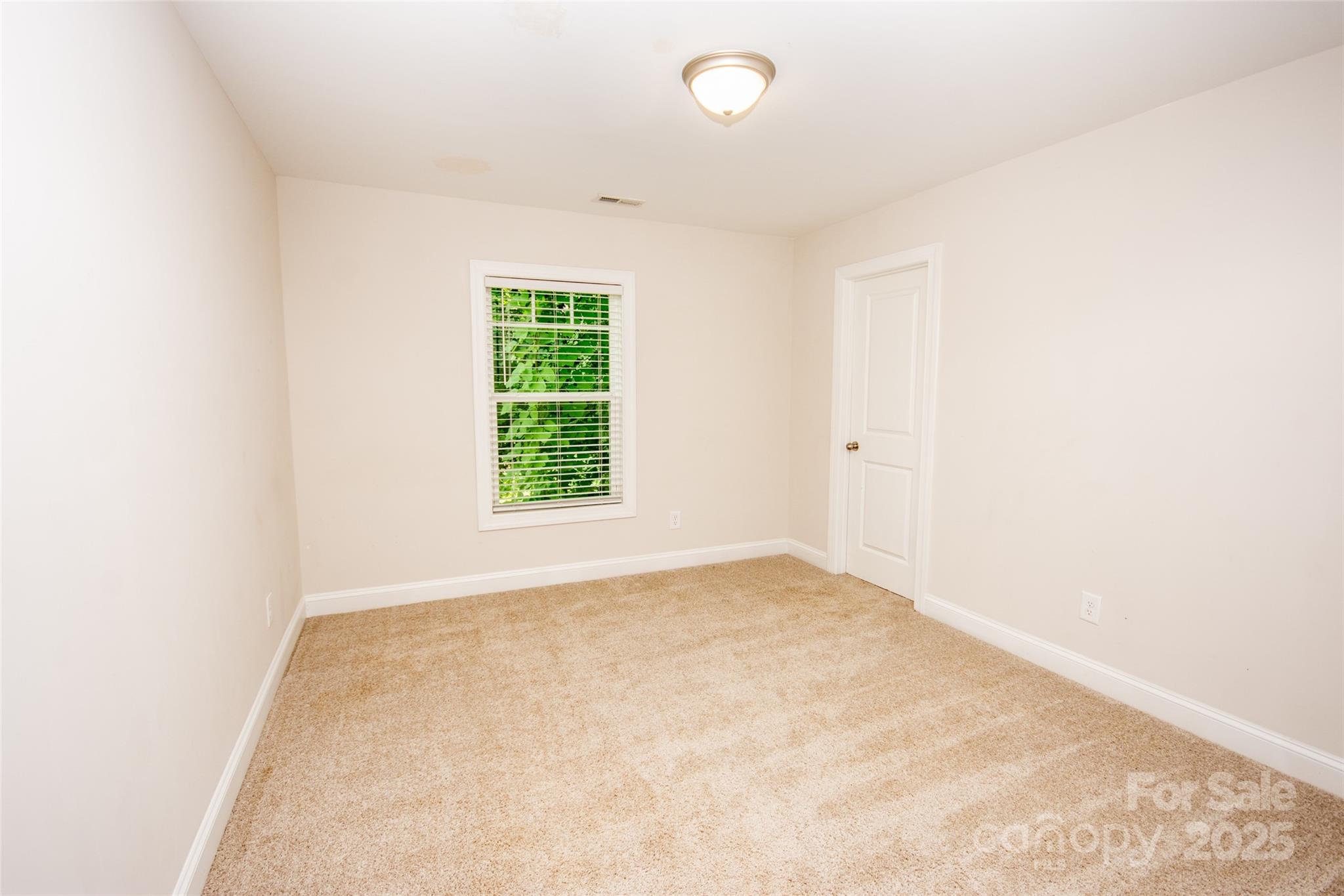 506 Broadway Court — Statesville
